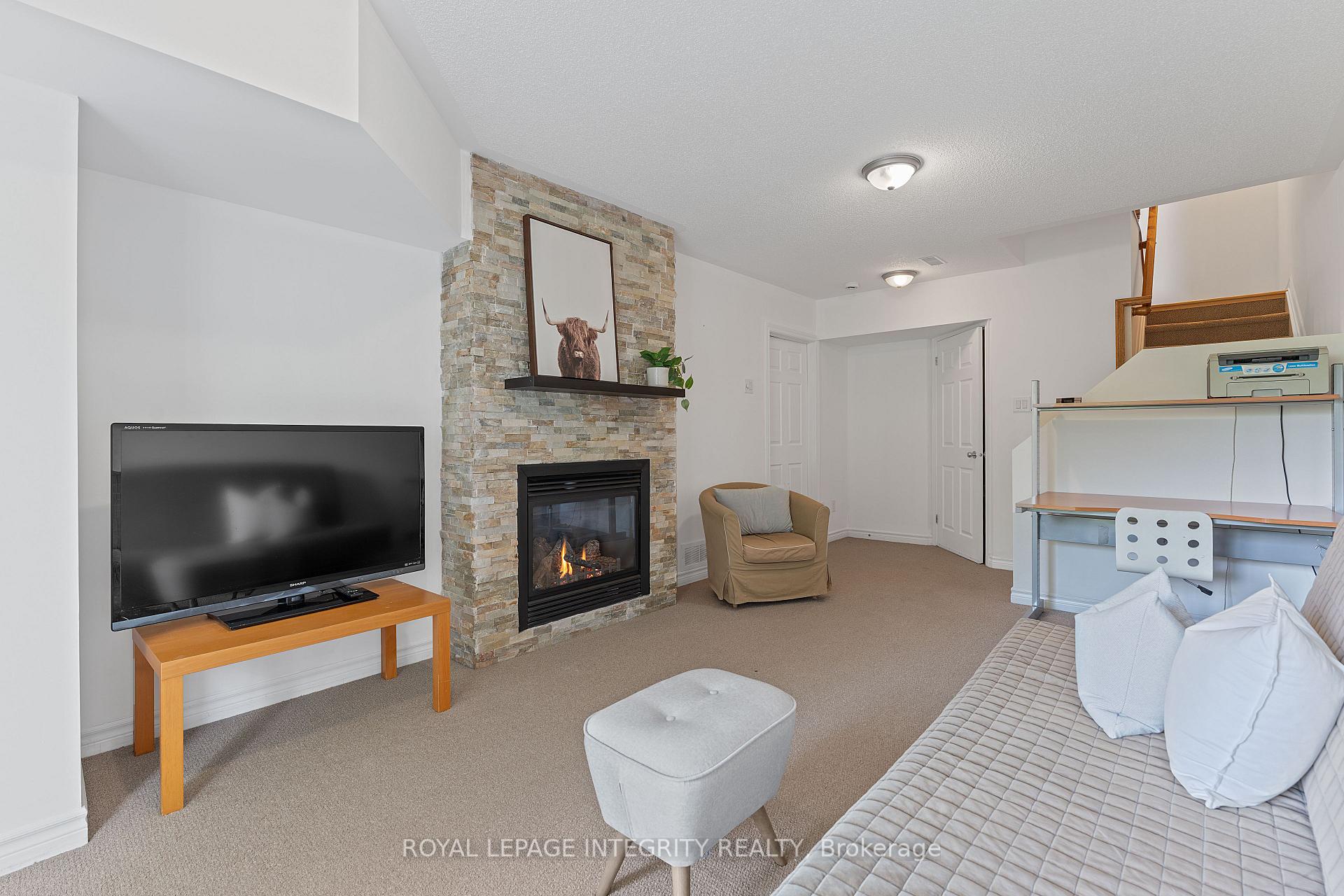 Photo 22 of 258 Catamount Court, Ottawa, Kanata - Emerald Meadows/Trailwest — HOMEH