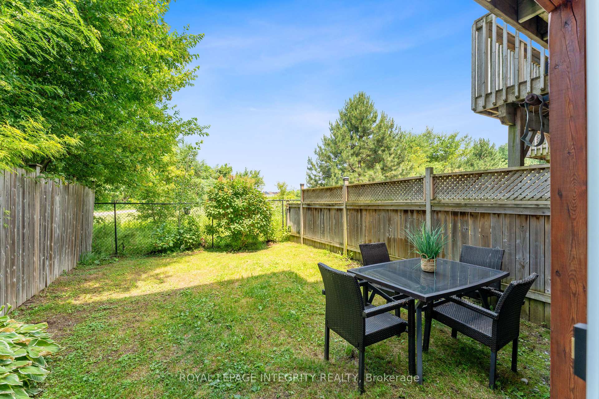 Photo 25 of 258 Catamount Court, Ottawa, Kanata - Emerald Meadows/Trailwest — HOMEH