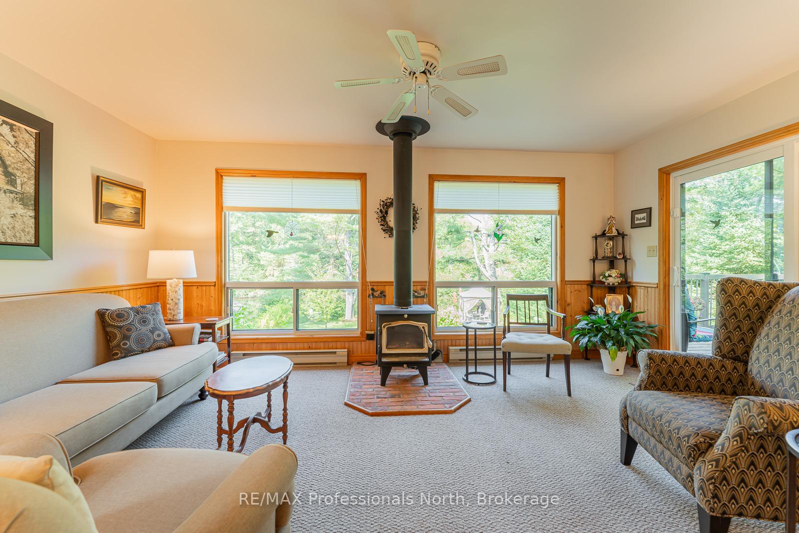 Photo 11 of 1029 Loyalist Drive, Minden Hills, Lutterworth — HOMEH