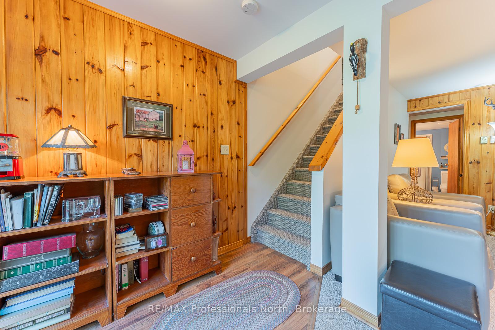 Photo 17 of 1029 Loyalist Drive, Minden Hills, Lutterworth — HOMEH