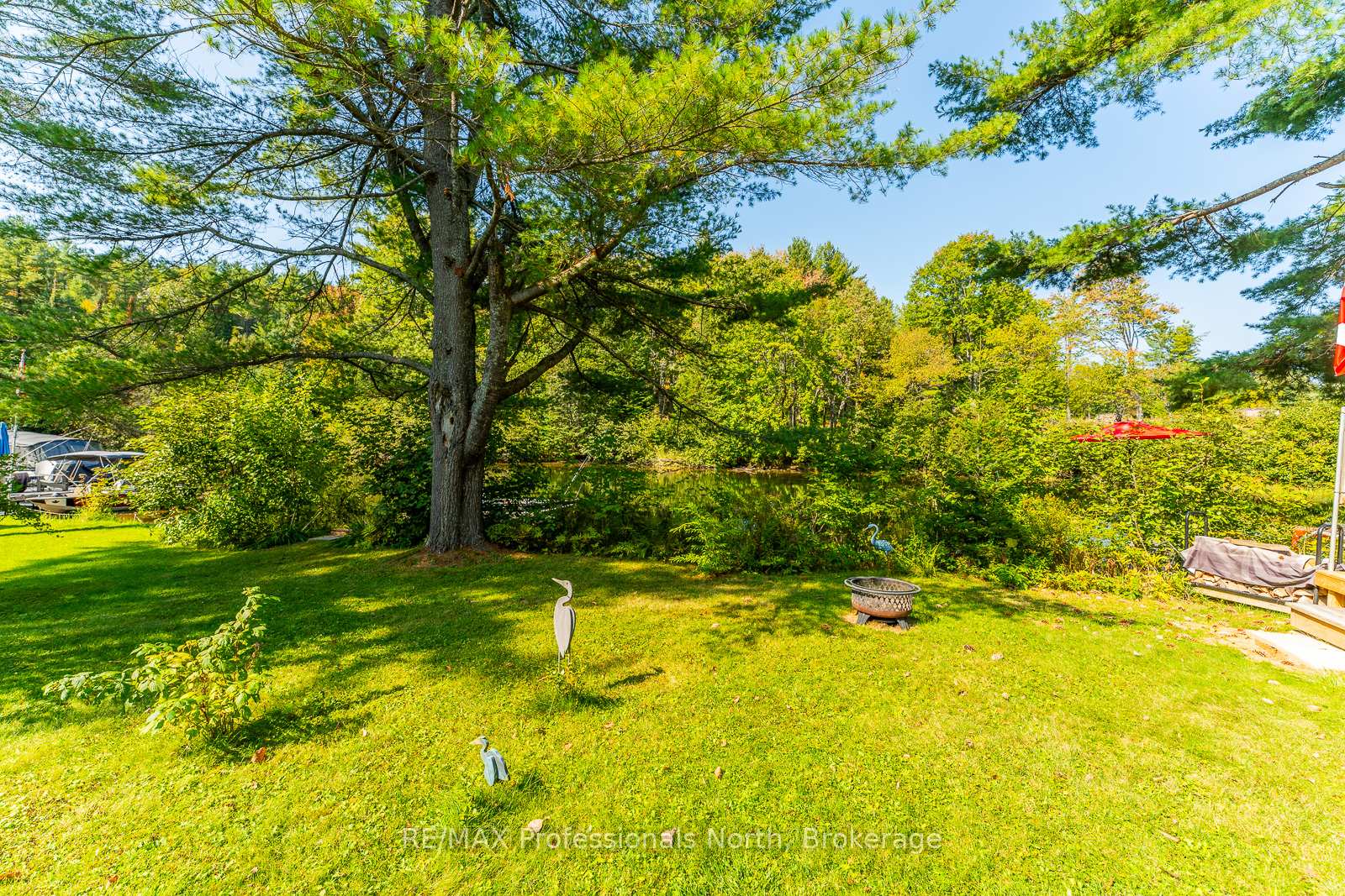 Photo 35 of 1029 Loyalist Drive, Minden Hills, Lutterworth — HOMEH