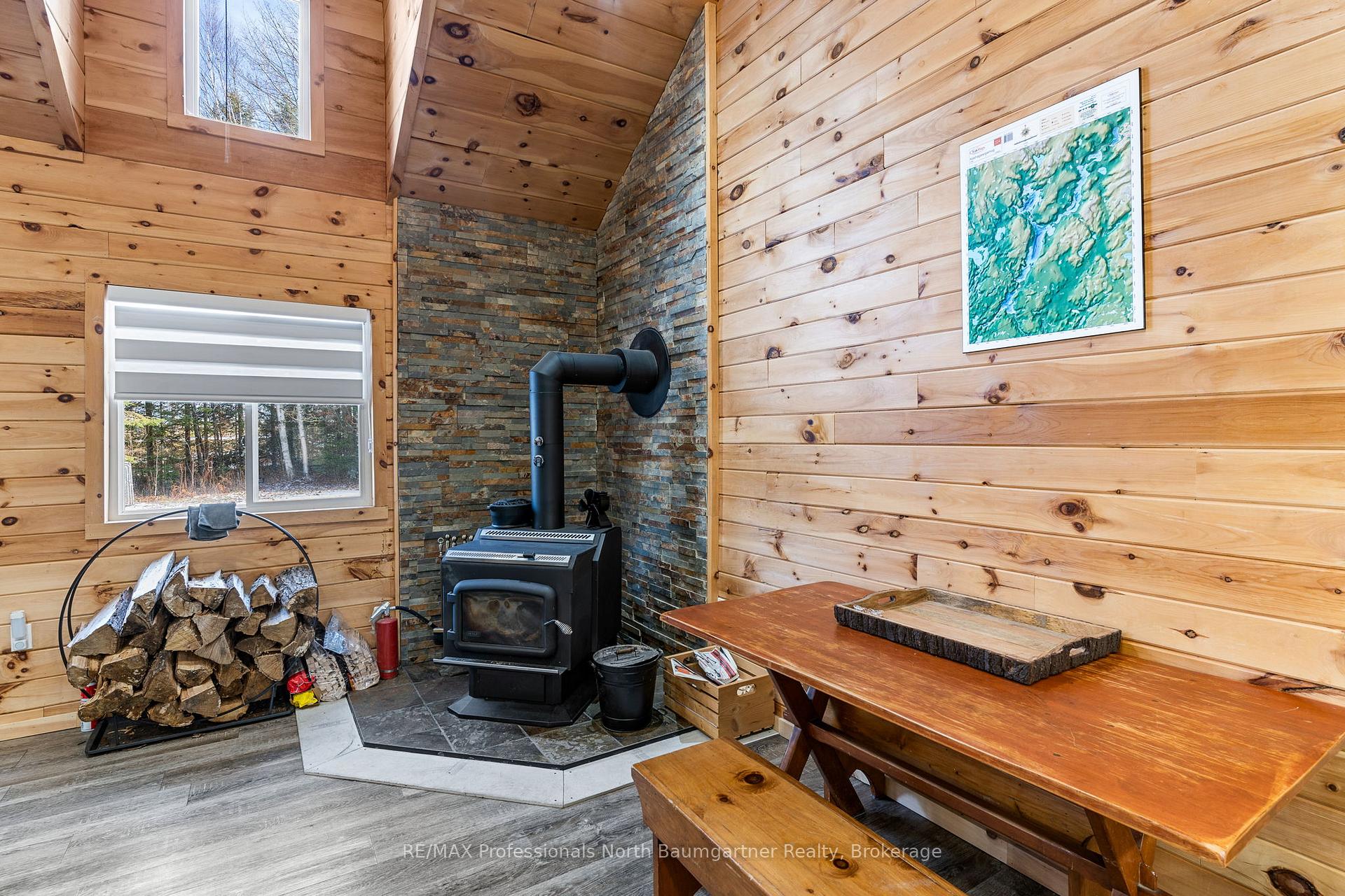 Photo 7 of 3475 Gelert Road, Minden Hills, Snowdon — HOMEH