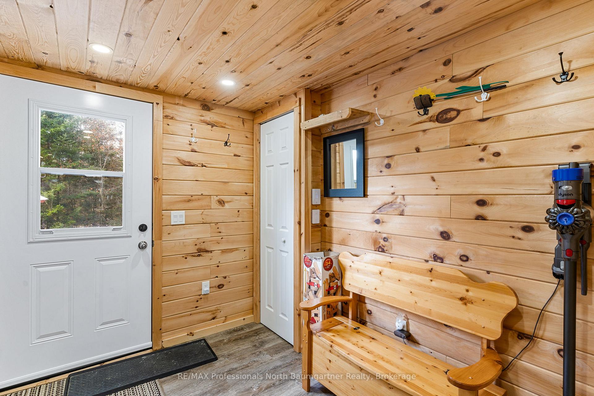 Photo 11 of 3475 Gelert Road, Minden Hills, Snowdon — HOMEH