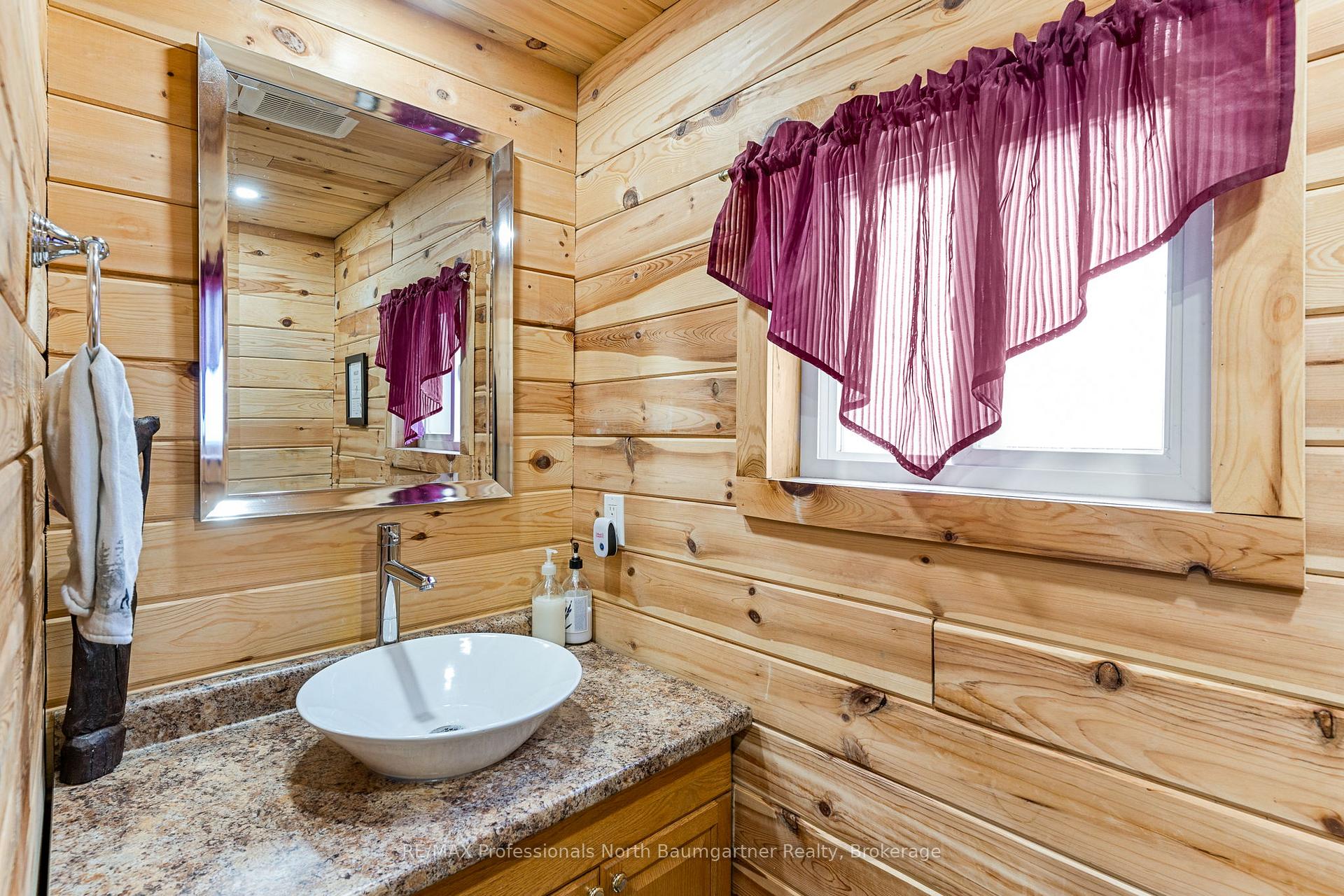 Photo 12 of 3475 Gelert Road, Minden Hills, Snowdon — HOMEH