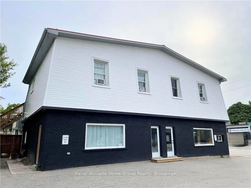 Front of Unit 3, 116 Elora Street S