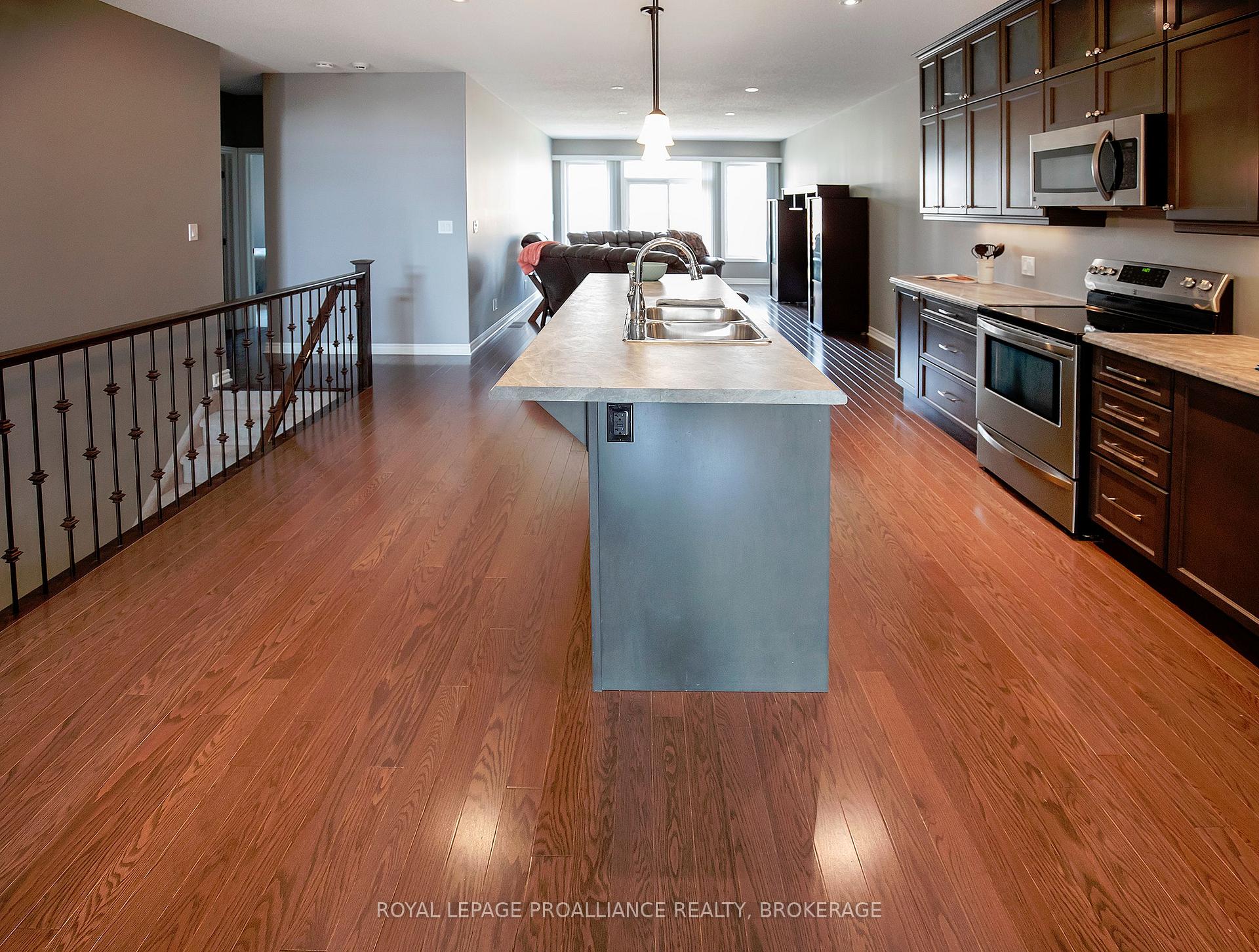 Photo 5 of 823 Augusta Drive, Kingston, City Northwest — HOMEH