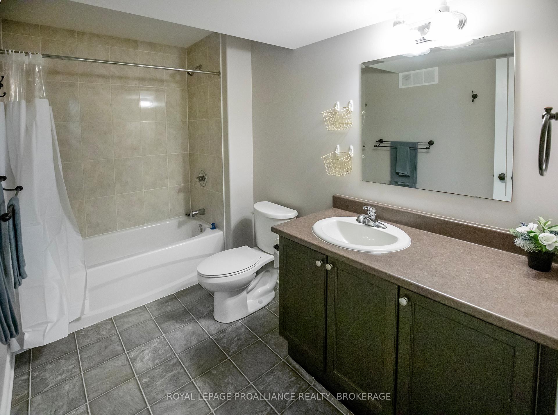Photo 17 of 823 Augusta Drive, Kingston, City Northwest — HOMEH