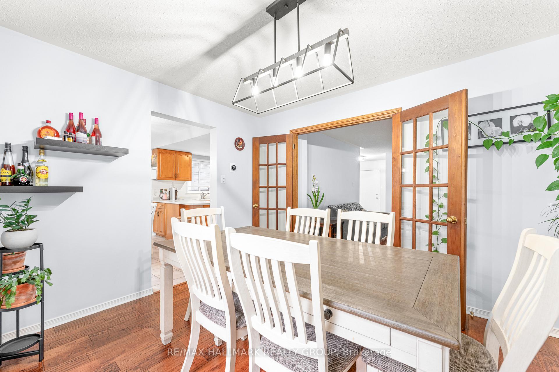 Photo 10 of 59 Shearer Crescent, Ottawa, Kanata - Katimavik — HOMEH