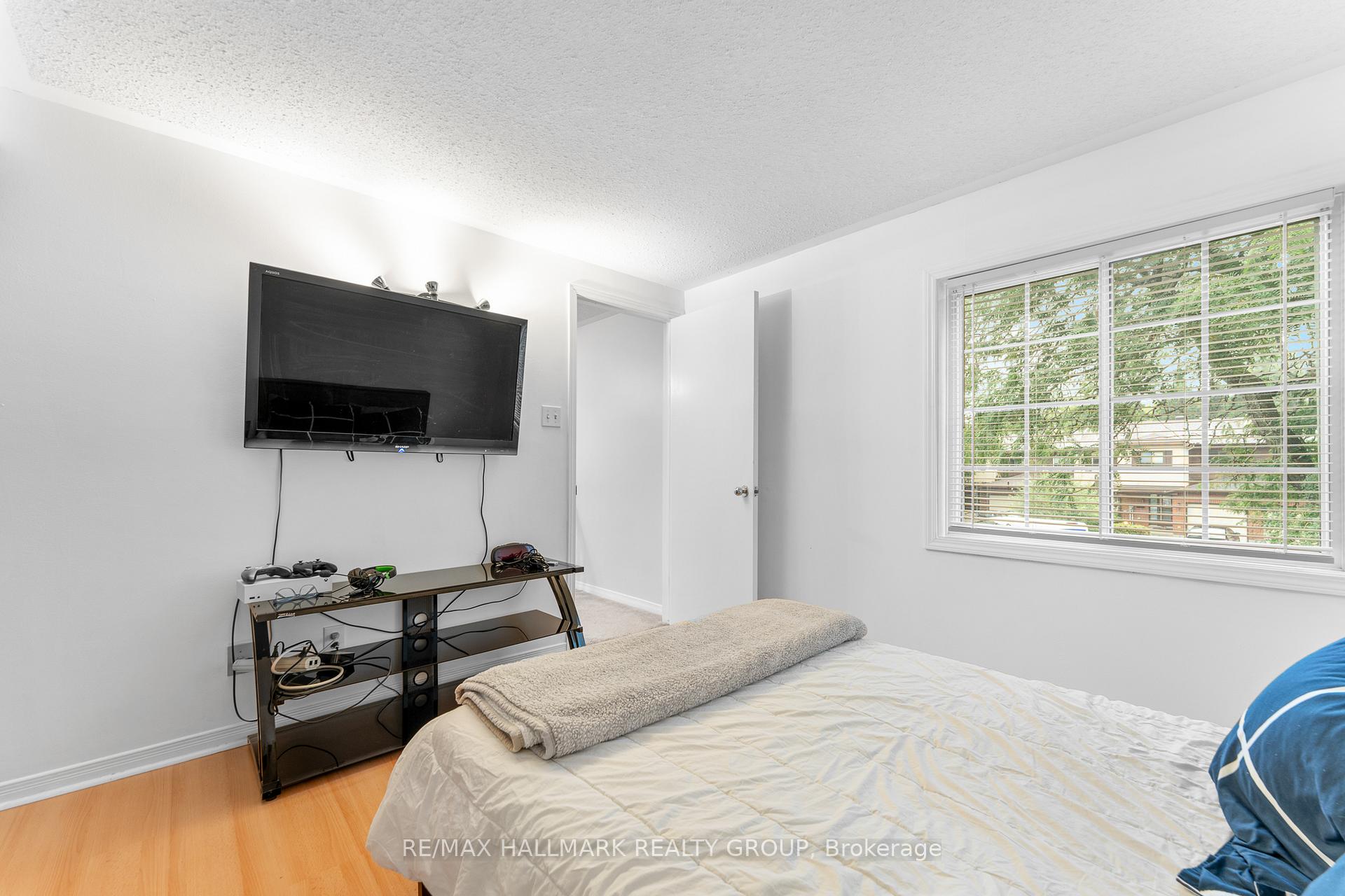 Photo 32 of 59 Shearer Crescent, Ottawa, Kanata - Katimavik — HOMEH