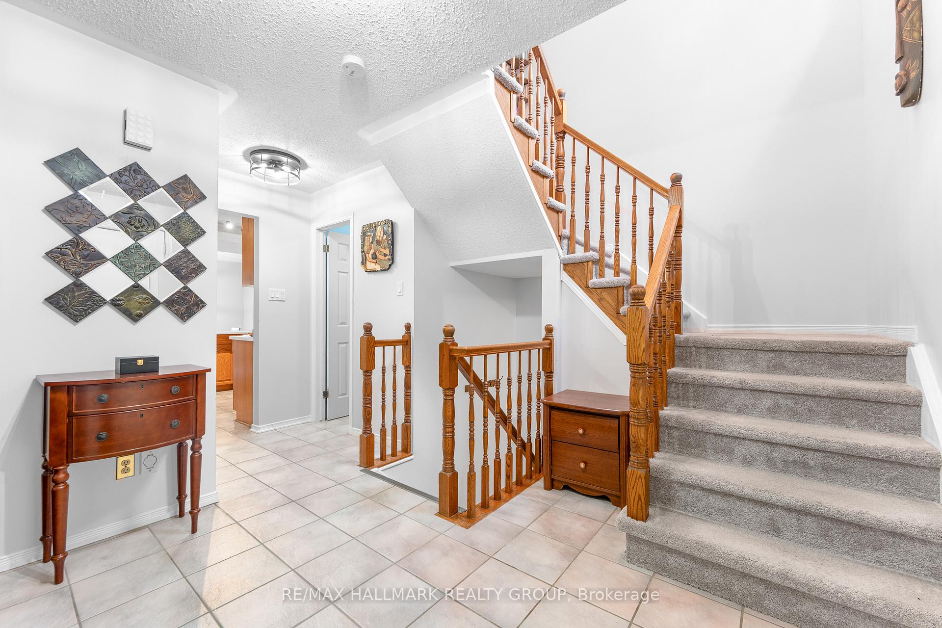 Photo 36 of 59 Shearer Crescent, Ottawa, Kanata - Katimavik — HOMEH