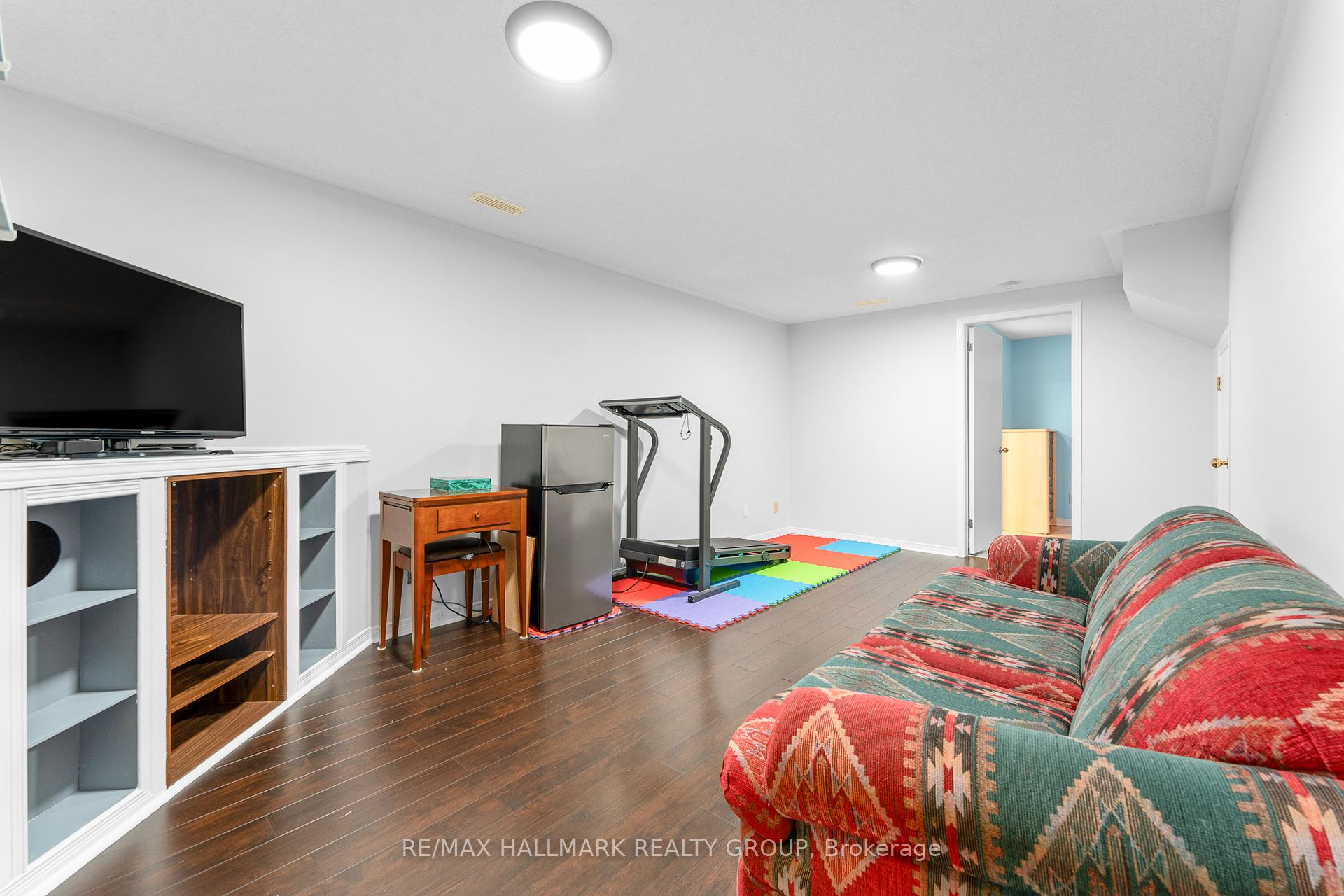 Photo 37 of 59 Shearer Crescent, Ottawa, Kanata - Katimavik — HOMEH