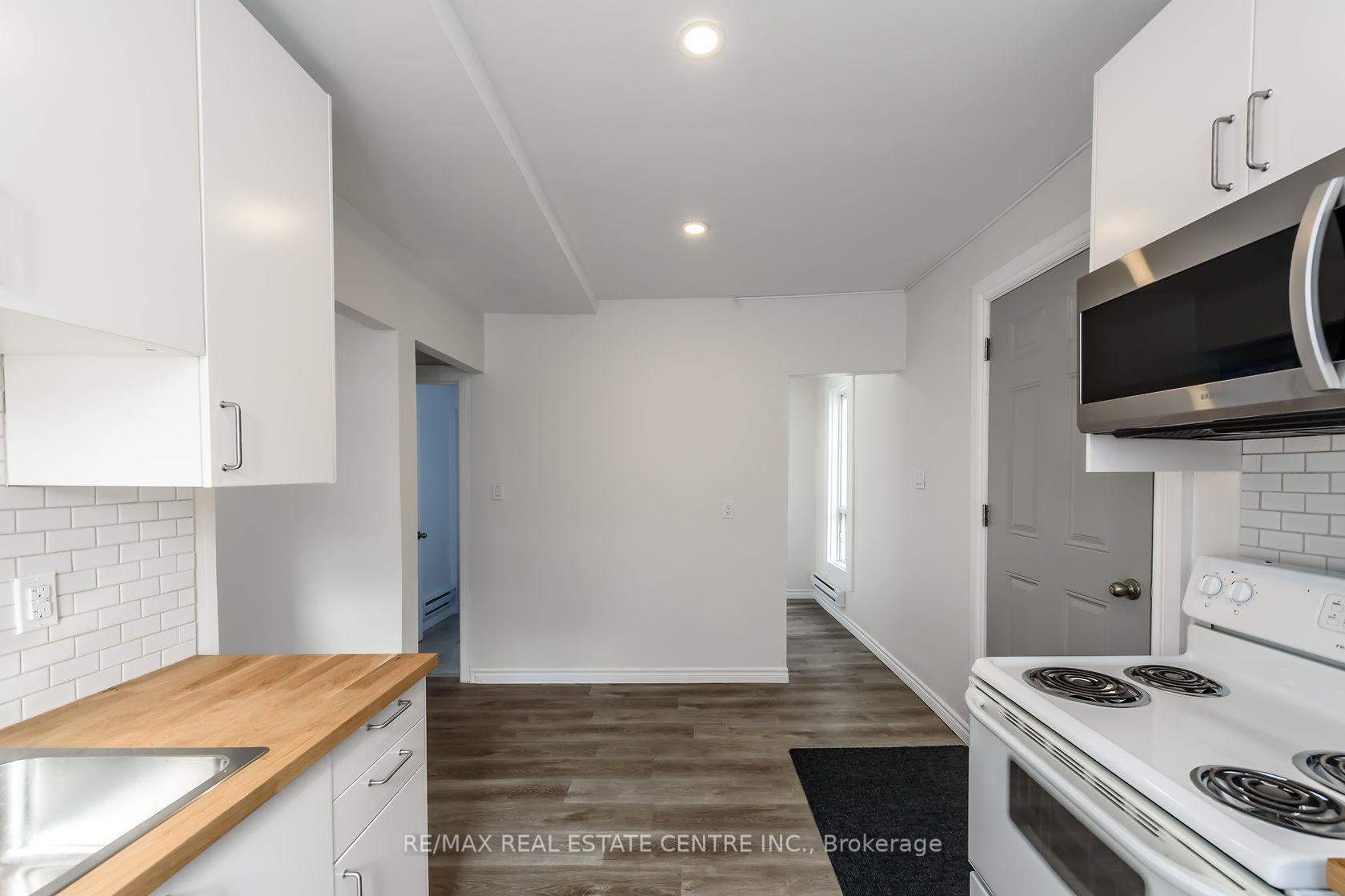 Photo 4 of Unit 2, 191 Sherman Avenue S, Hamilton, St. Clair — HOMEH