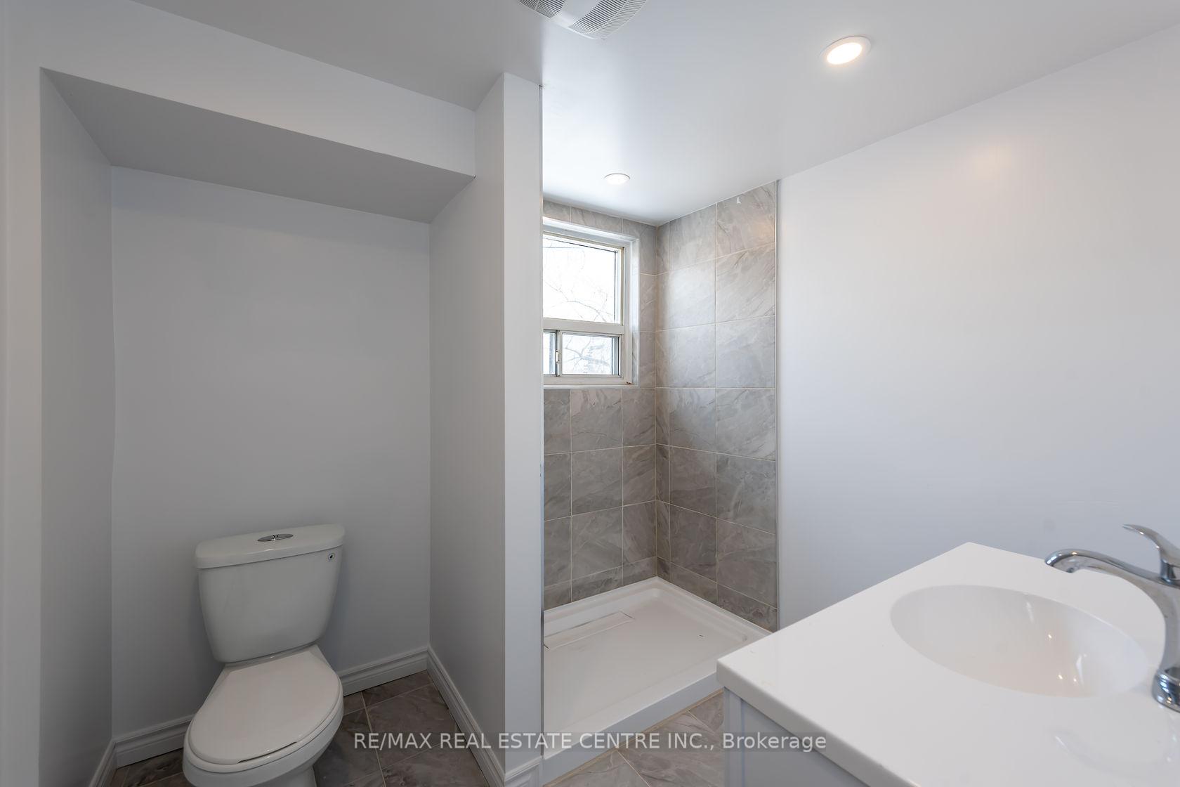 Photo 6 of Unit 2, 191 Sherman Avenue S, Hamilton, St. Clair — HOMEH