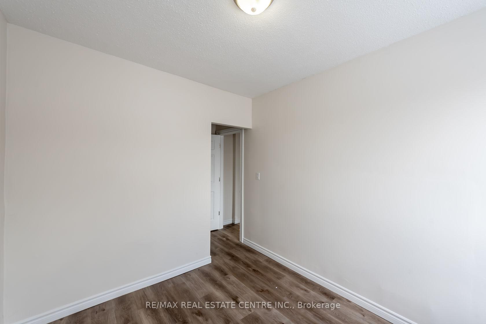Photo 14 of Unit 2, 191 Sherman Avenue S, Hamilton, St. Clair — HOMEH