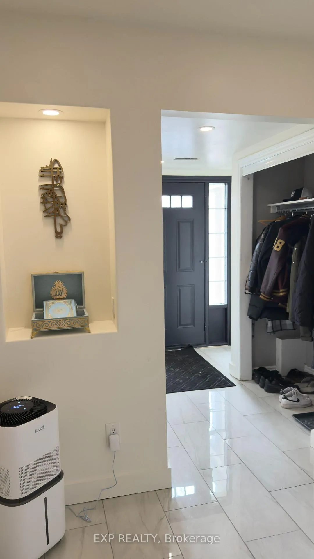 Photo 3 of 2537 Waterlilly Way, Ottawa, Barrhaven - Heritage Park — HOMEH