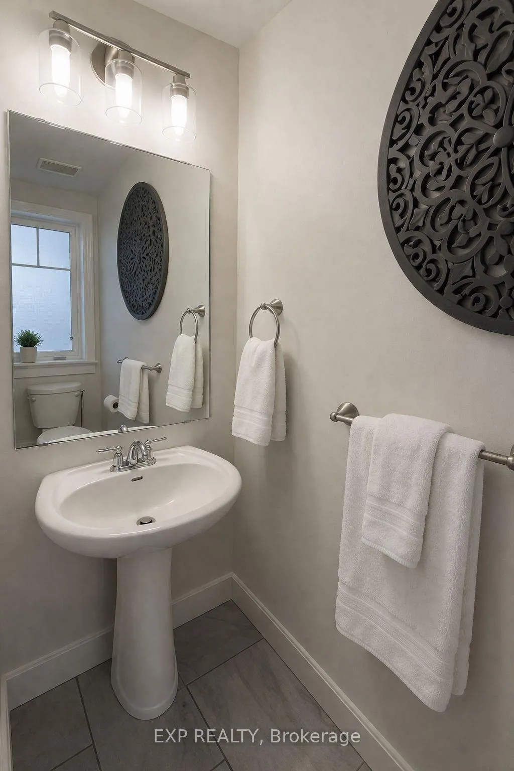 Photo 5 of 2537 Waterlilly Way, Ottawa, Barrhaven - Heritage Park — HOMEH