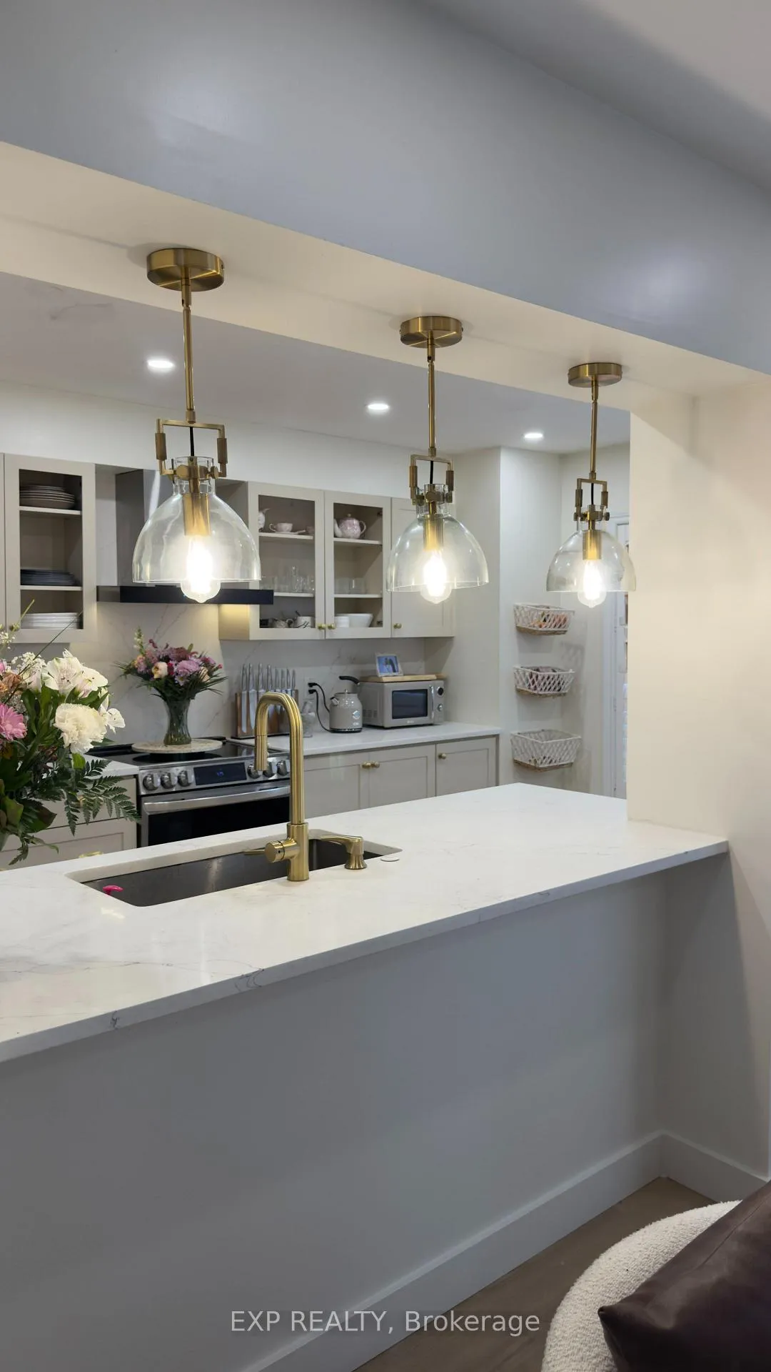 Photo 8 of 2537 Waterlilly Way, Ottawa, Barrhaven - Heritage Park — HOMEH