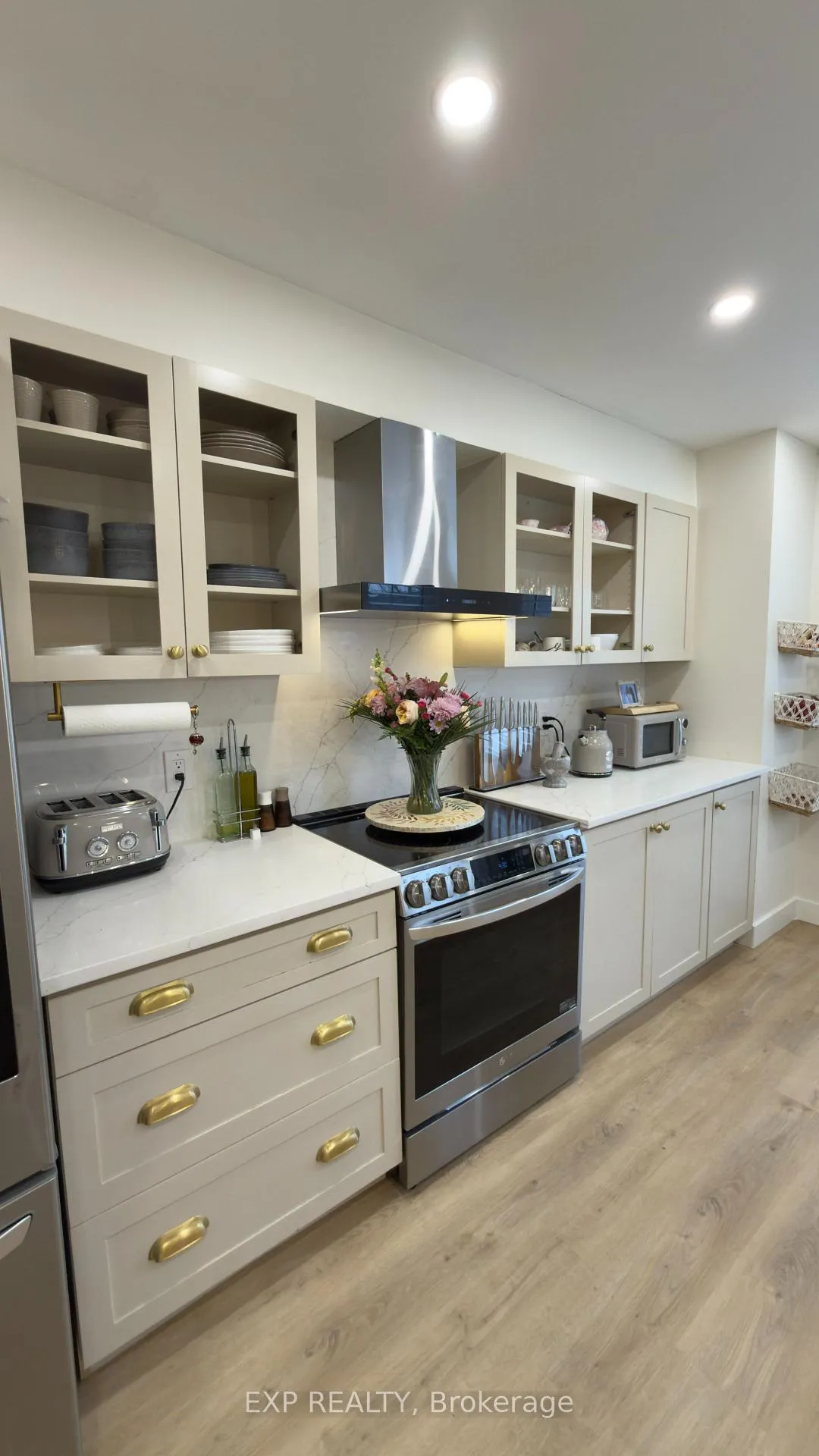 Photo 12 of 2537 Waterlilly Way, Ottawa, Barrhaven - Heritage Park — HOMEH