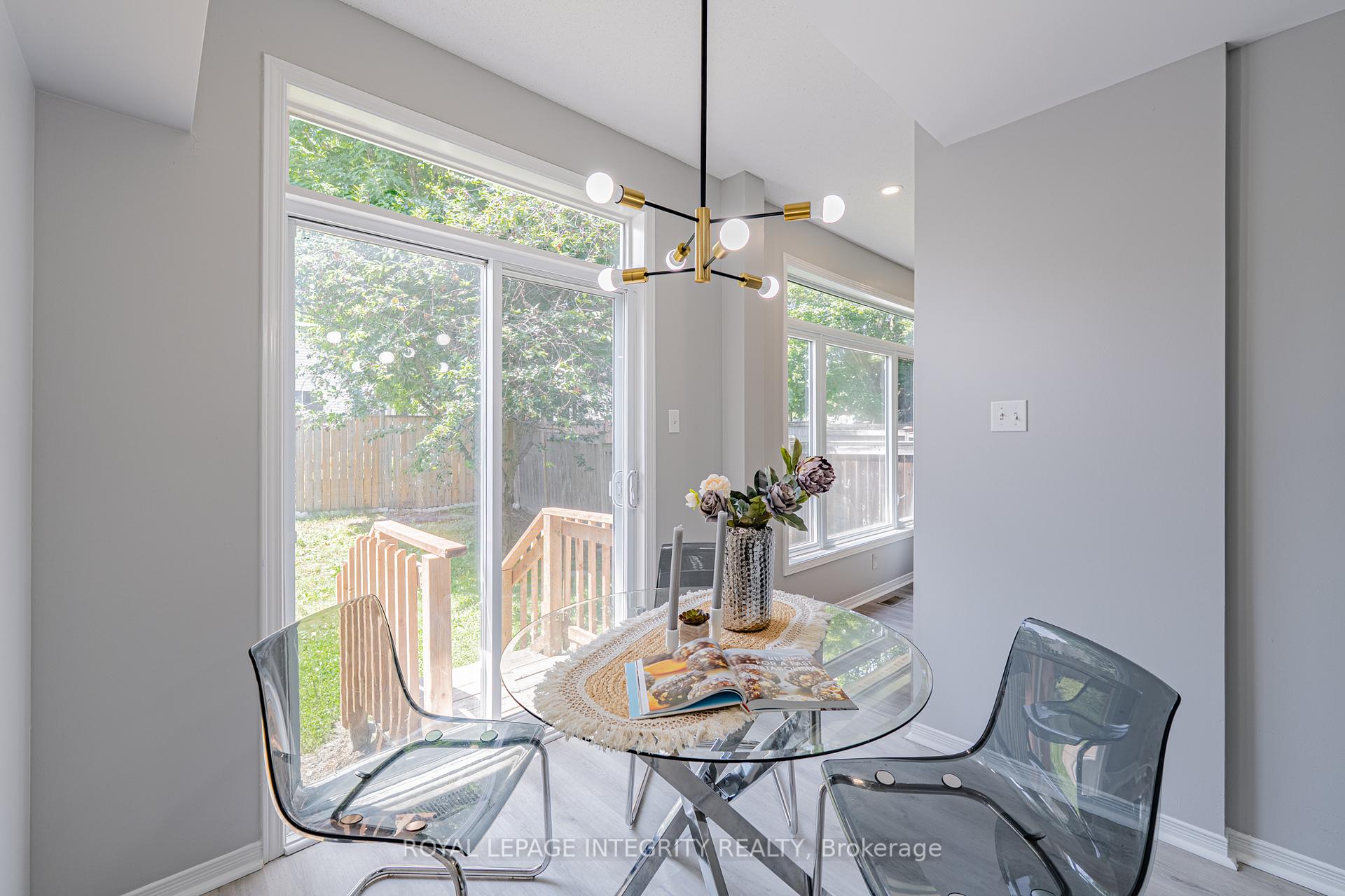 Photo 14 of 165 Kinross Private, Ottawa, Kanata - Morgan's Grant/South March — HOMEH