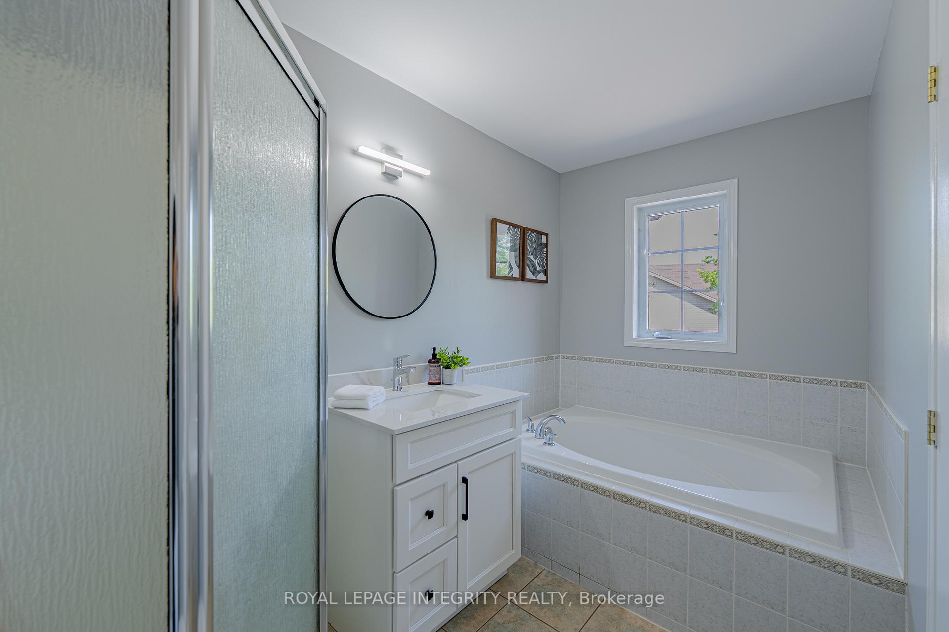 Photo 22 of 165 Kinross Private, Ottawa, Kanata - Morgan's Grant/South March — HOMEH