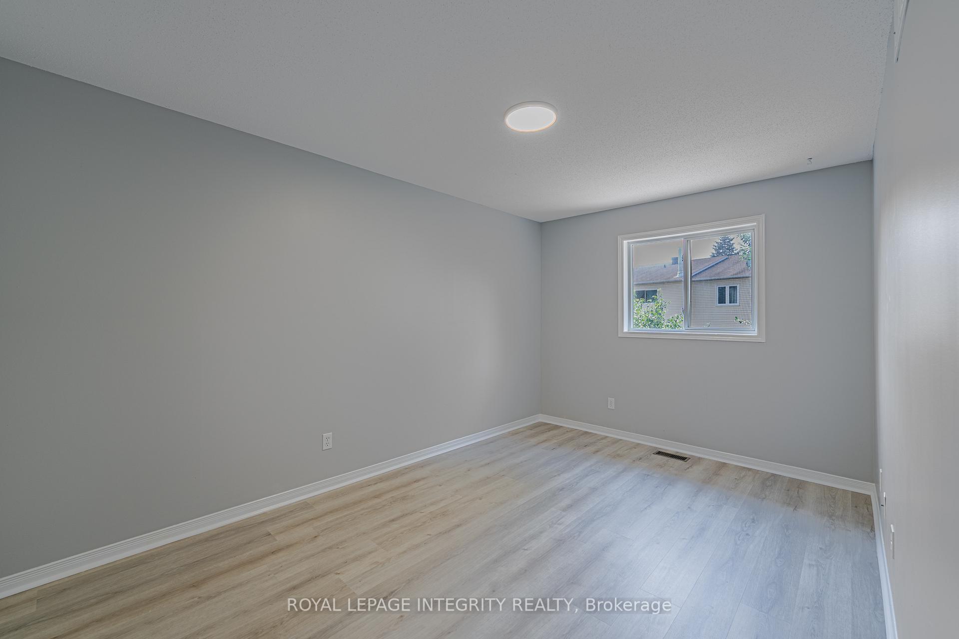 Photo 24 of 165 Kinross Private, Ottawa, Kanata - Morgan's Grant/South March — HOMEH