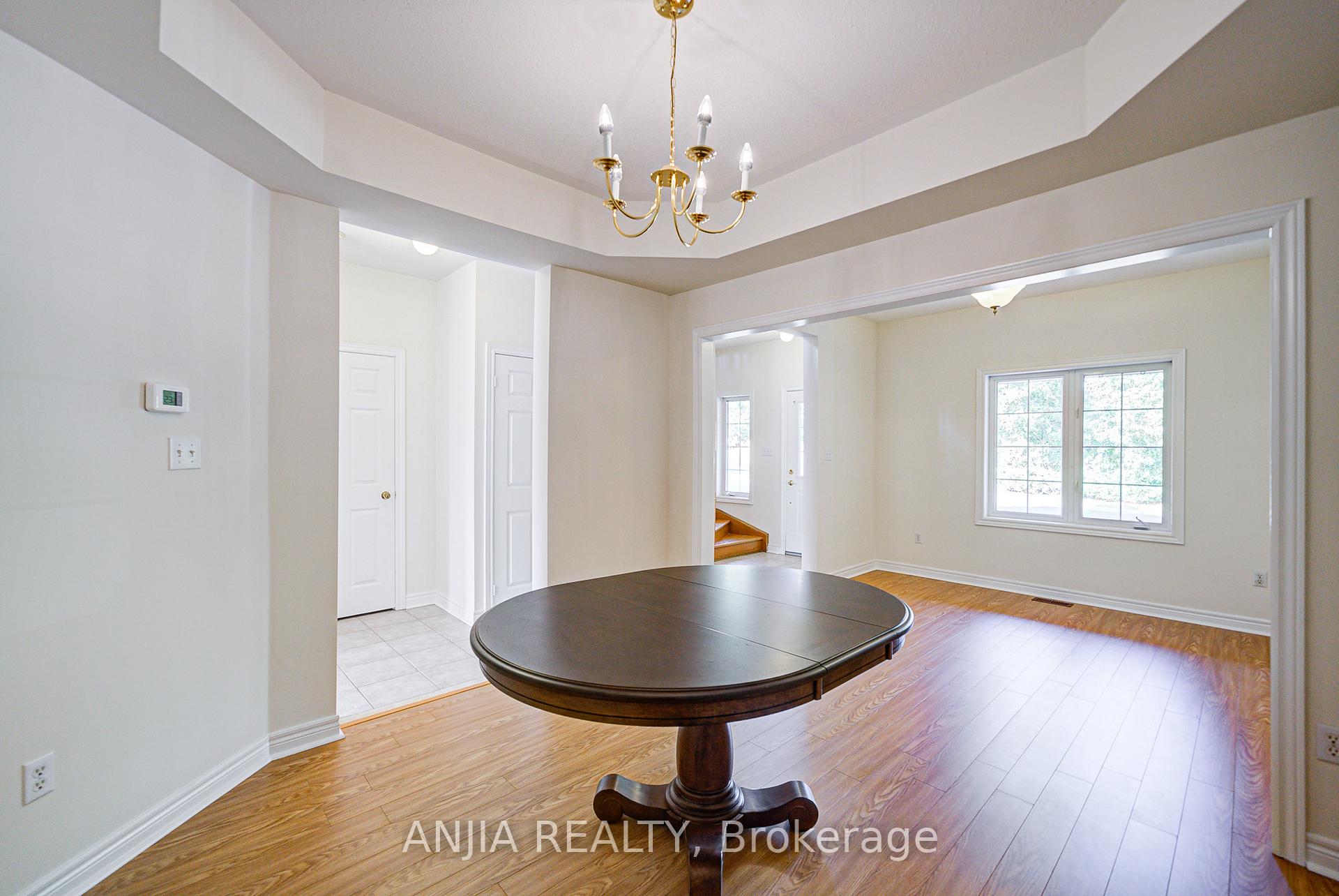 Photo 14 of 27 Piera Gardens, Markham, Village Green-South Unionville — HOMEH