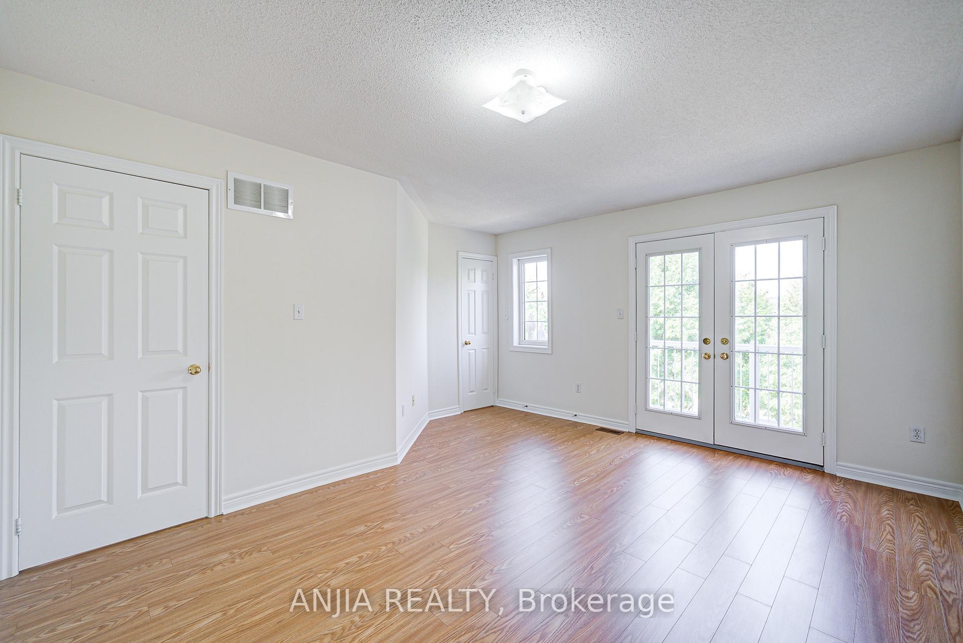 Photo 30 of 27 Piera Gardens, Markham, Village Green-South Unionville — HOMEH