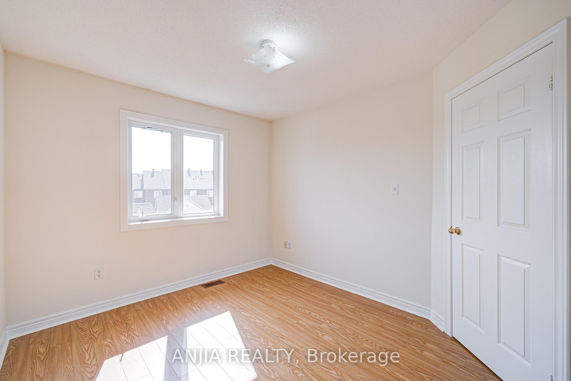 Photo 35 of 27 Piera Gardens, Markham, Village Green-South Unionville — HOMEH