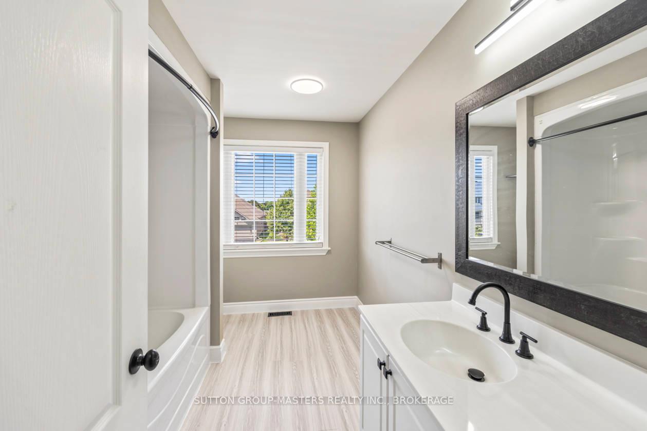 Photo 18 of 227 Rose Abbey Drive, Kingston, Kingston East (Incl Barret Crt) — HOMEH