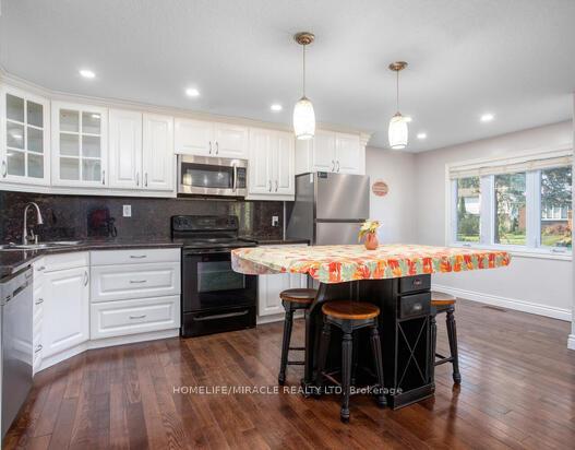 Photo 7 of 70 Elm Ridge Drive, Kitchener — HOMEH
