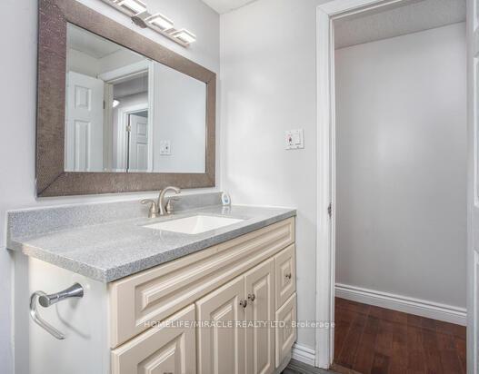 Photo 14 of 70 Elm Ridge Drive, Kitchener — HOMEH