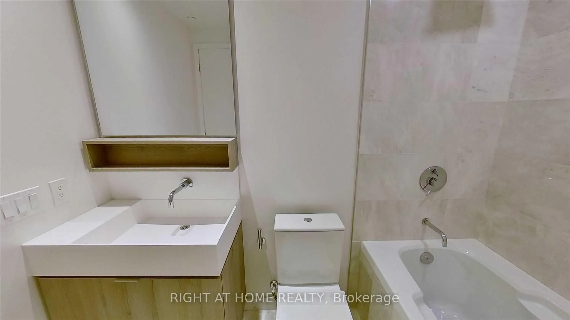Photo 7 of Unit 2511, 5 Soudan Avenue, Toronto, Mount Pleasant West — HOMEH