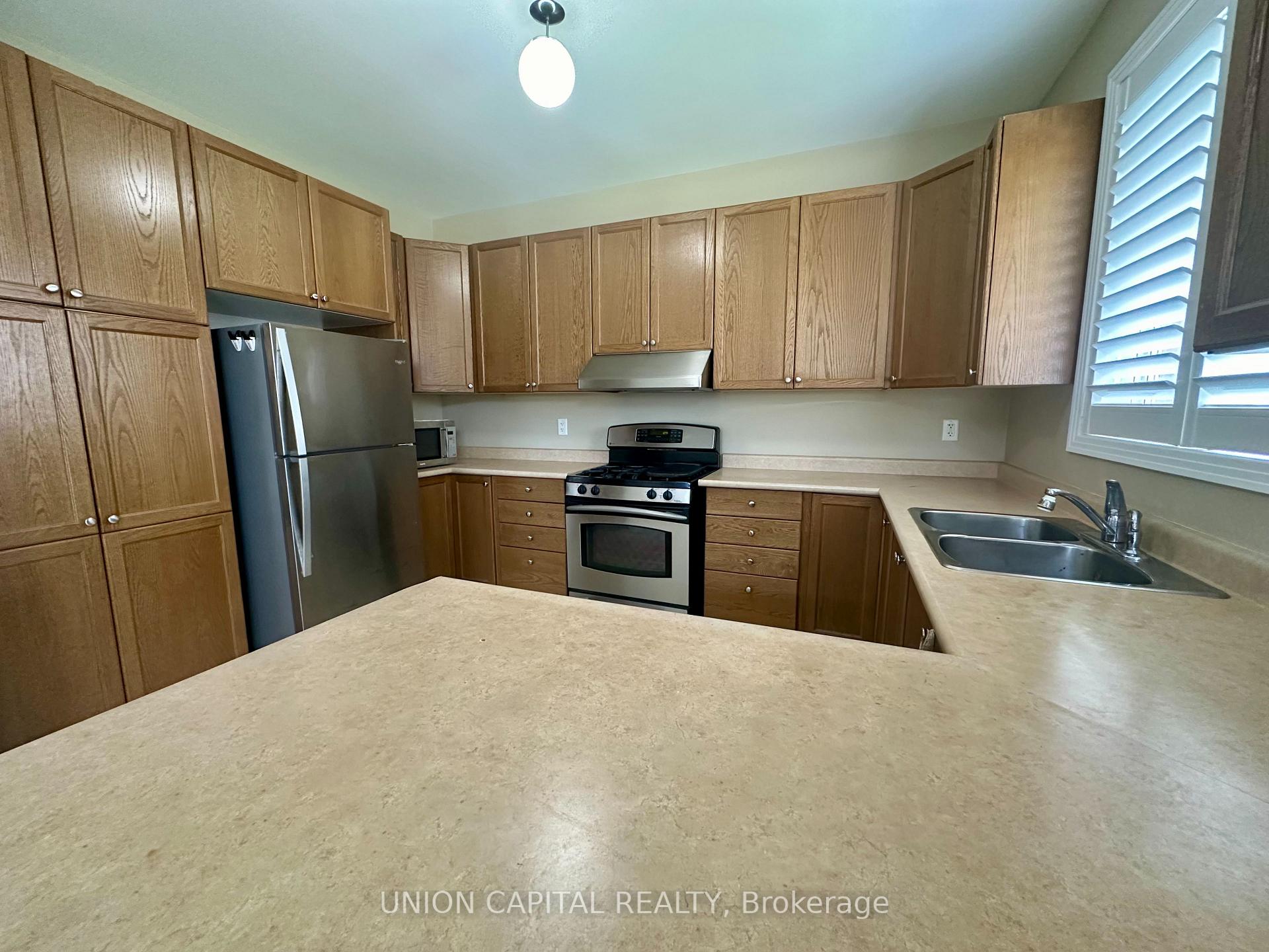 Photo 6 of 91 Starhill Crescent, Markham, Cachet — HOMEH