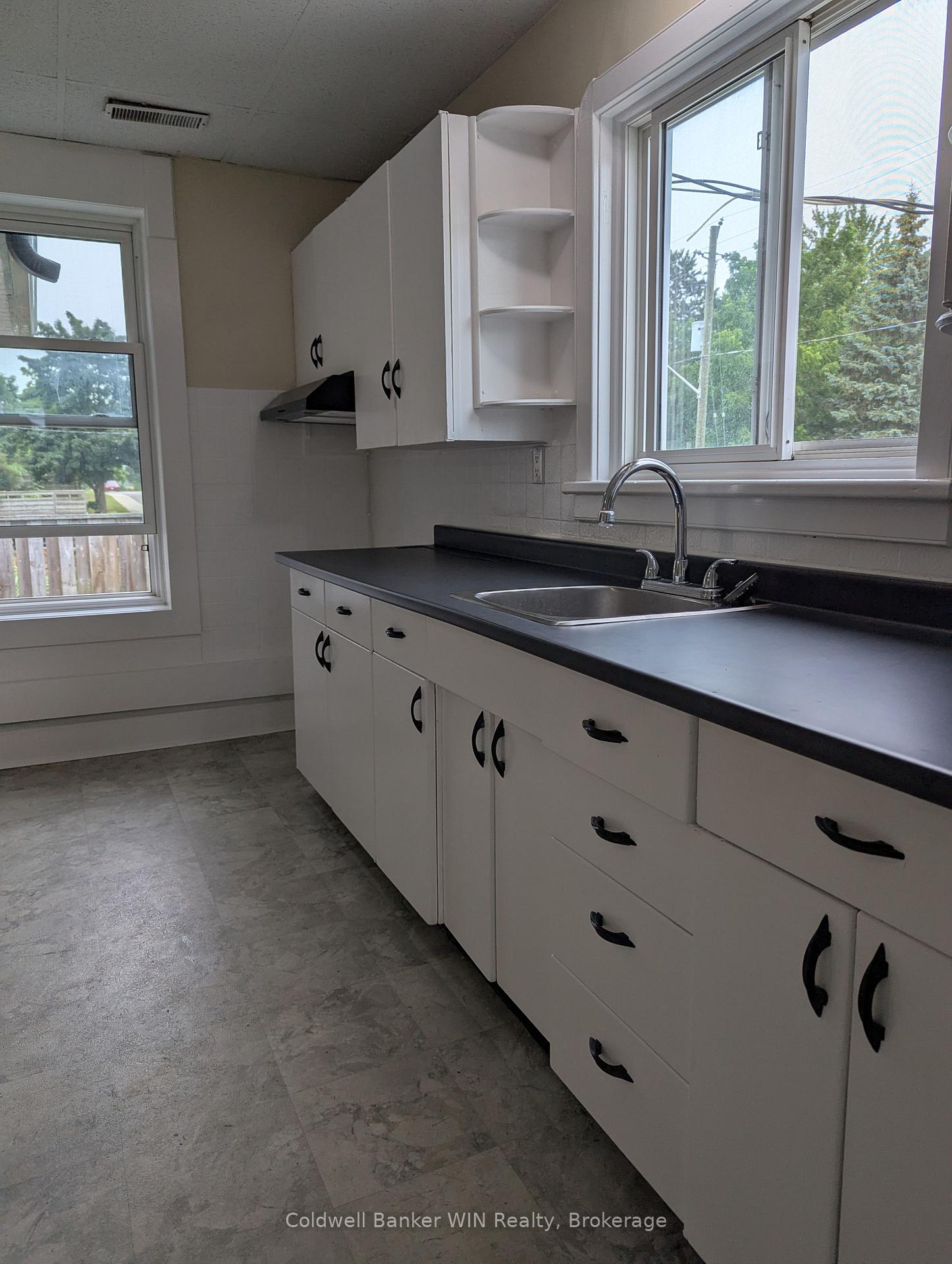 Photo 3 of 1 Geddes Street E, Minto — HOMEH