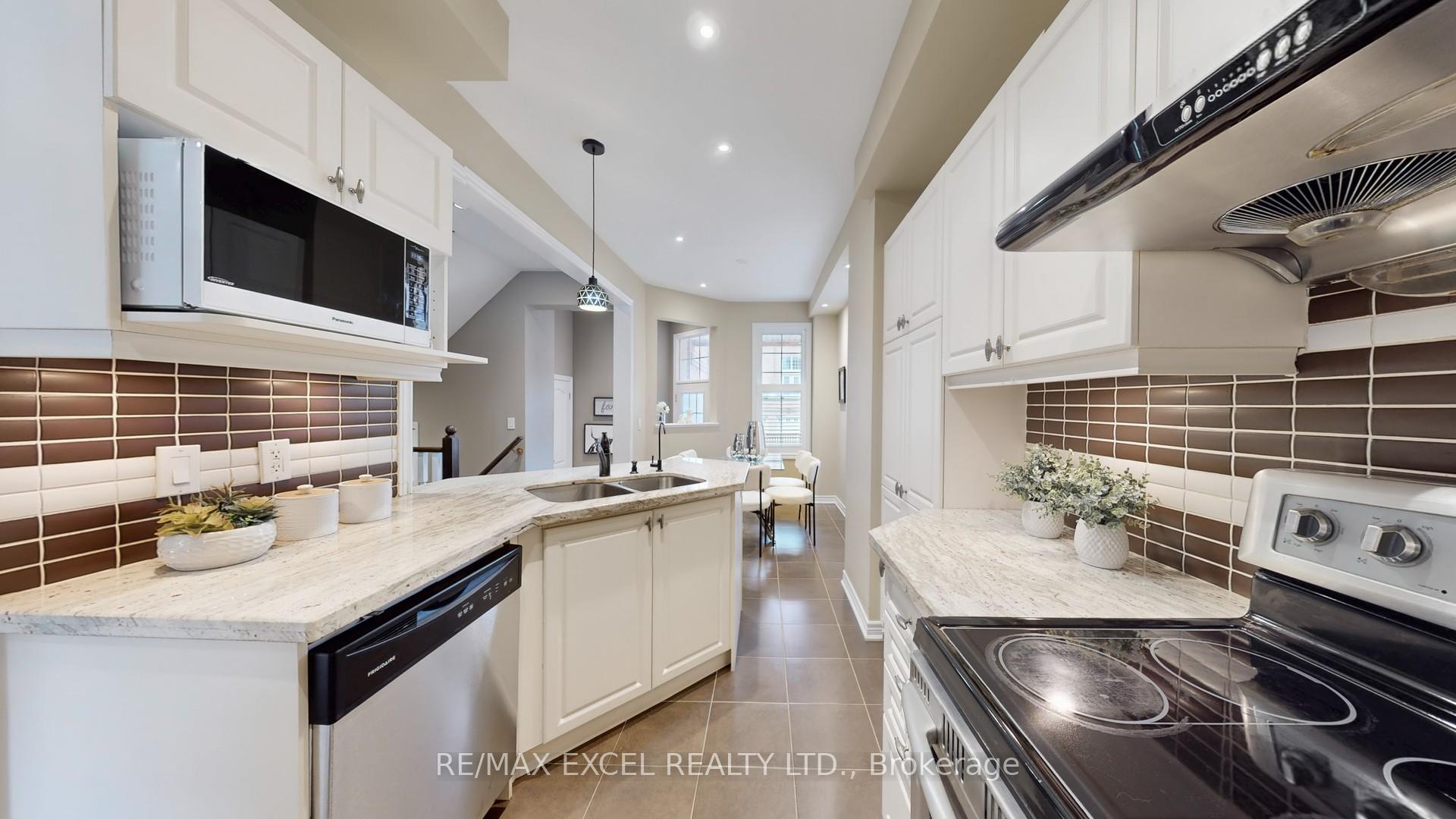 Photo 9 of 2867 Elgin Mills Road E, Markham, Victoria Square — HOMEH