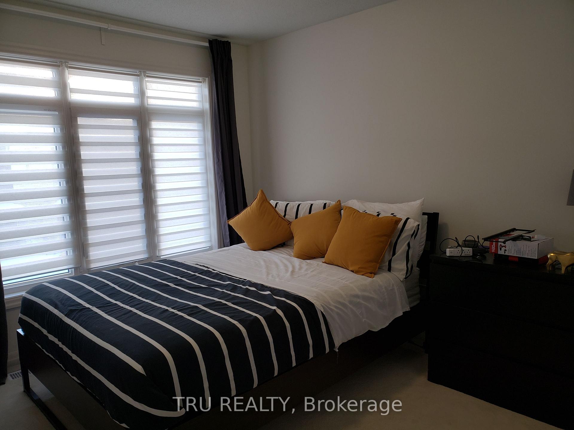 Photo 7 of 546 Rioja Street, Ottawa, Kanata - Emerald Meadows/Trailwest — HOMEH