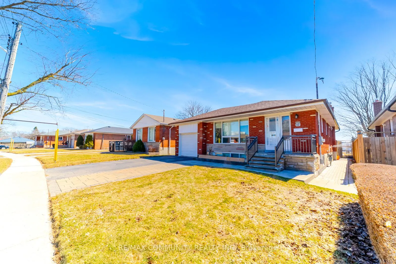 Photo 4 of 17 Madrid Street, Scarborough, Bendale — HOMEH