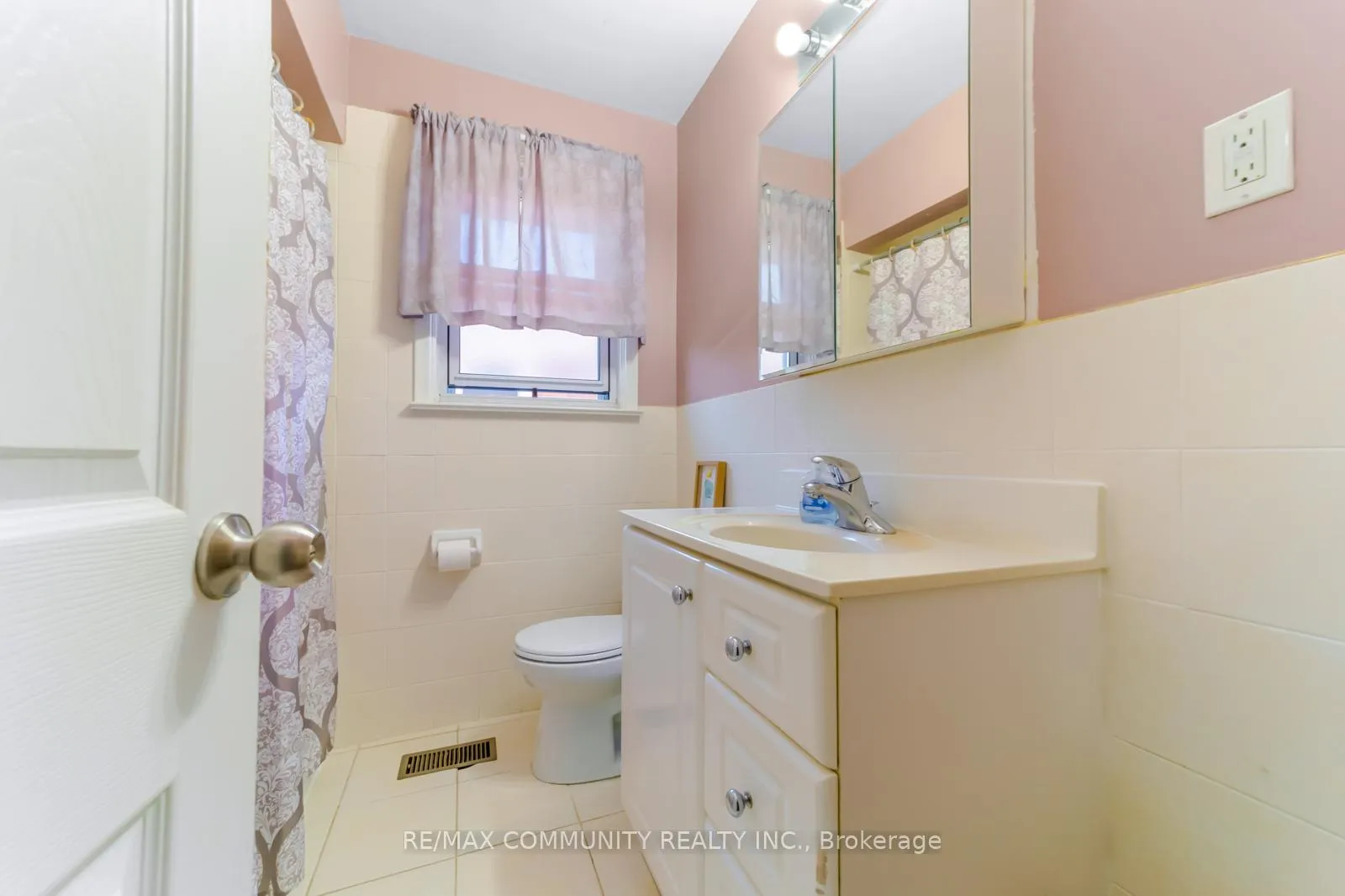 Photo 19 of 17 Madrid Street, Scarborough, Bendale — HOMEH