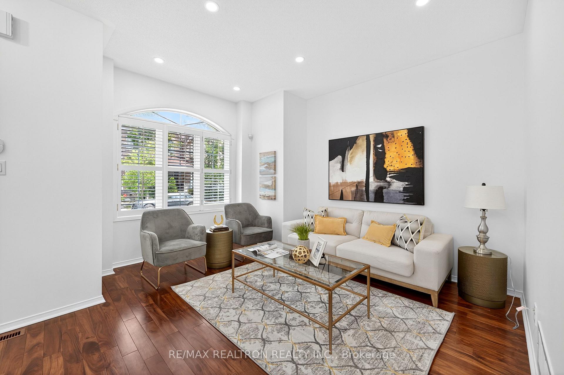 Photo 4 of 54 Dancer's Drive, Markham, Angus Glen — HOMEH
