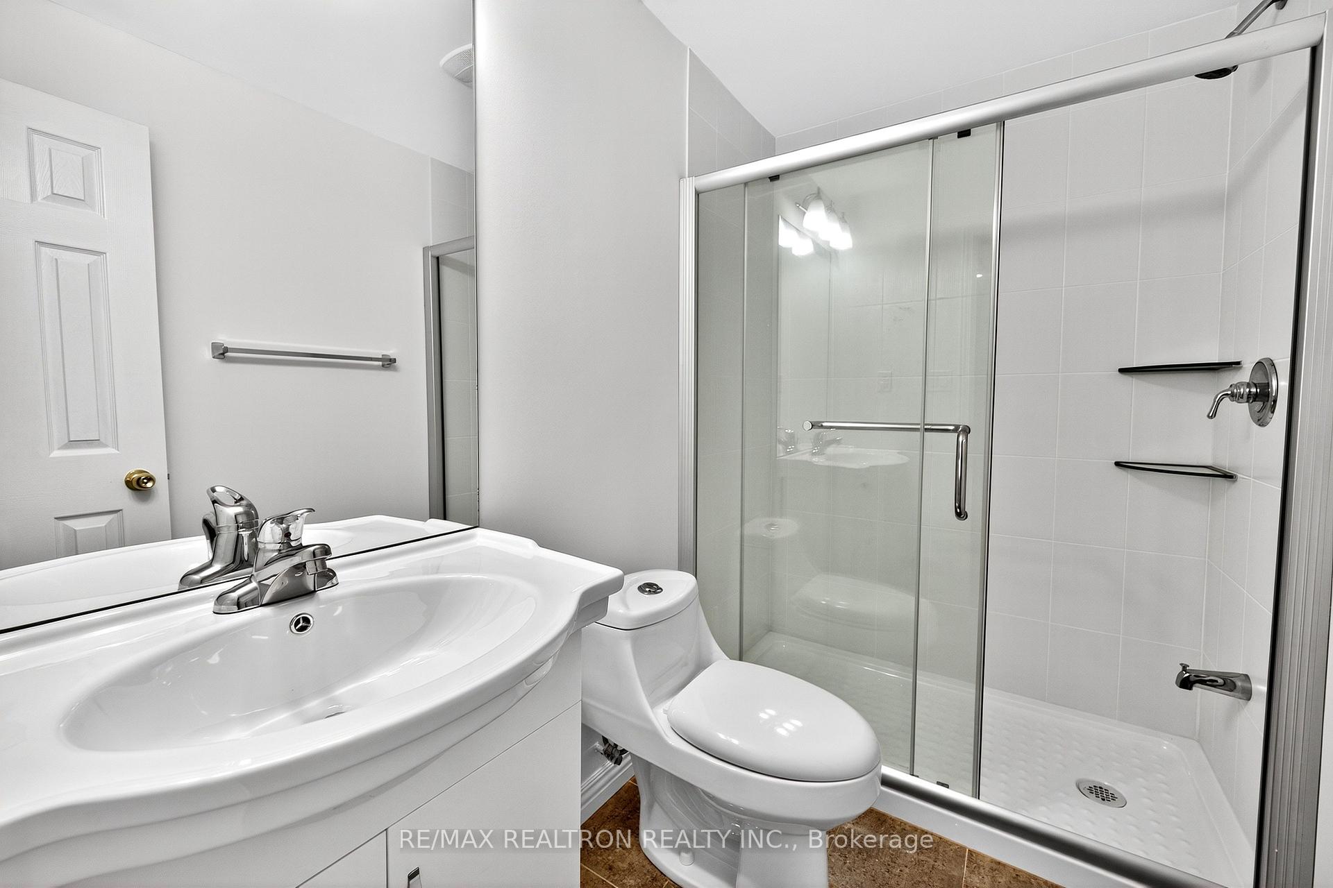 Photo 40 of 54 Dancer's Drive, Markham, Angus Glen — HOMEH