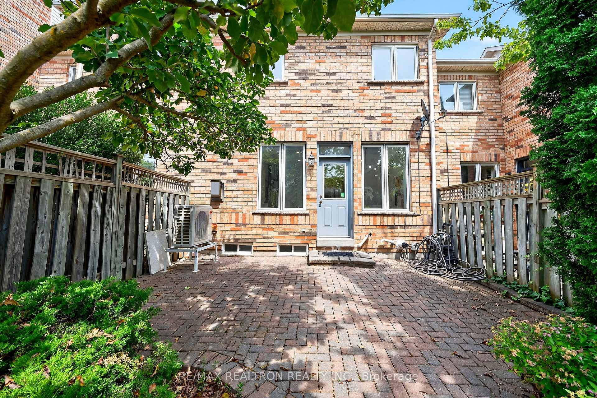 Photo 43 of 54 Dancer's Drive, Markham, Angus Glen — HOMEH