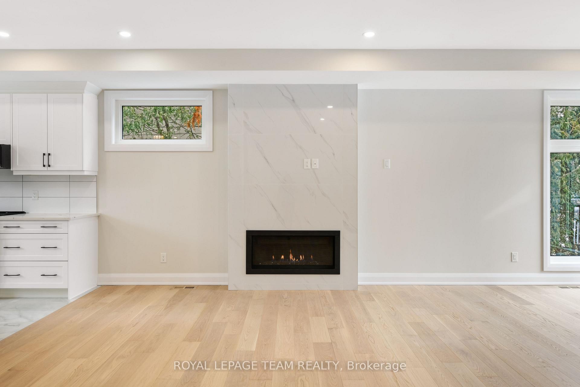 Photo 8 of 845 Melfa Crescent, Ottawa, Mooneys Bay — HOMEH