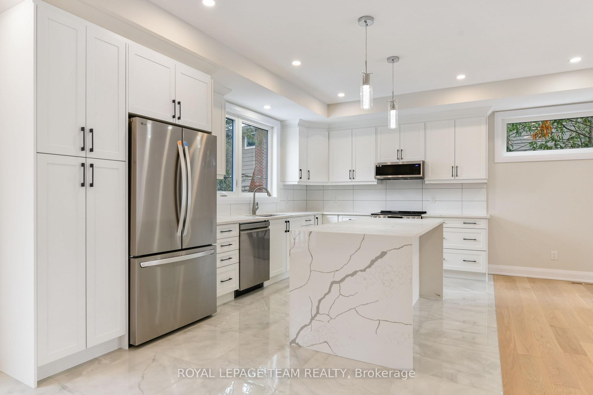 Photo 13 of 845 Melfa Crescent, Ottawa, Mooneys Bay — HOMEH