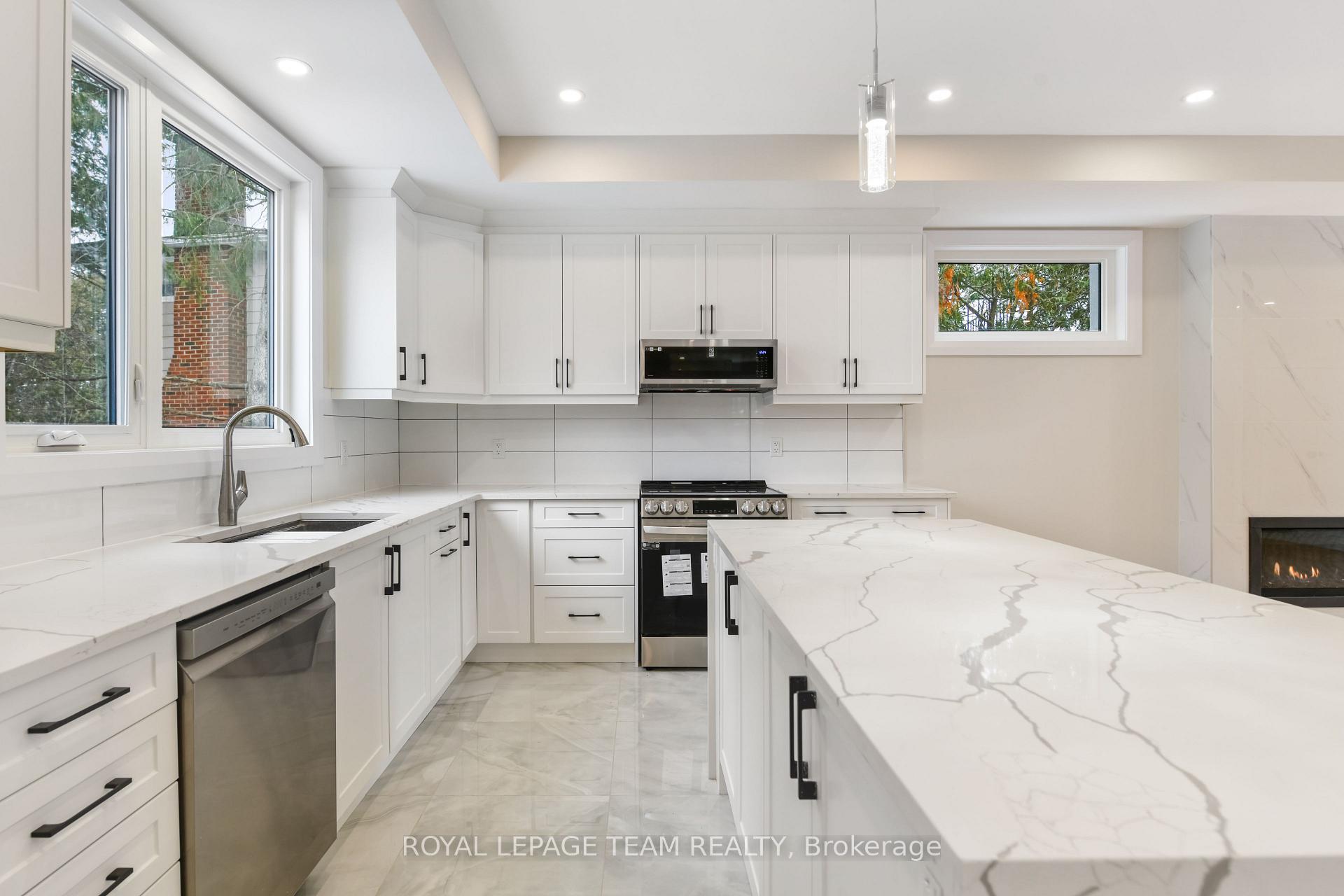 Photo 14 of 845 Melfa Crescent, Ottawa, Mooneys Bay — HOMEH