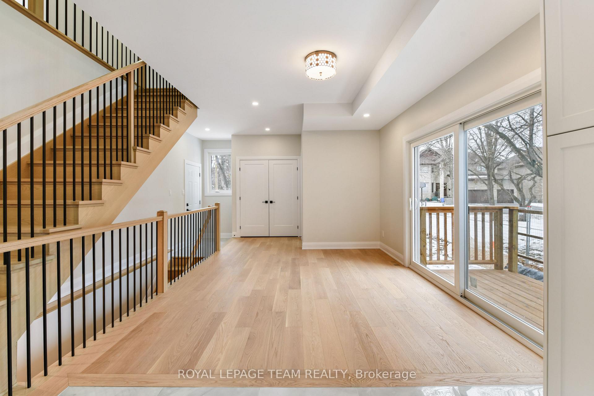 Photo 17 of 845 Melfa Crescent, Ottawa, Mooneys Bay — HOMEH