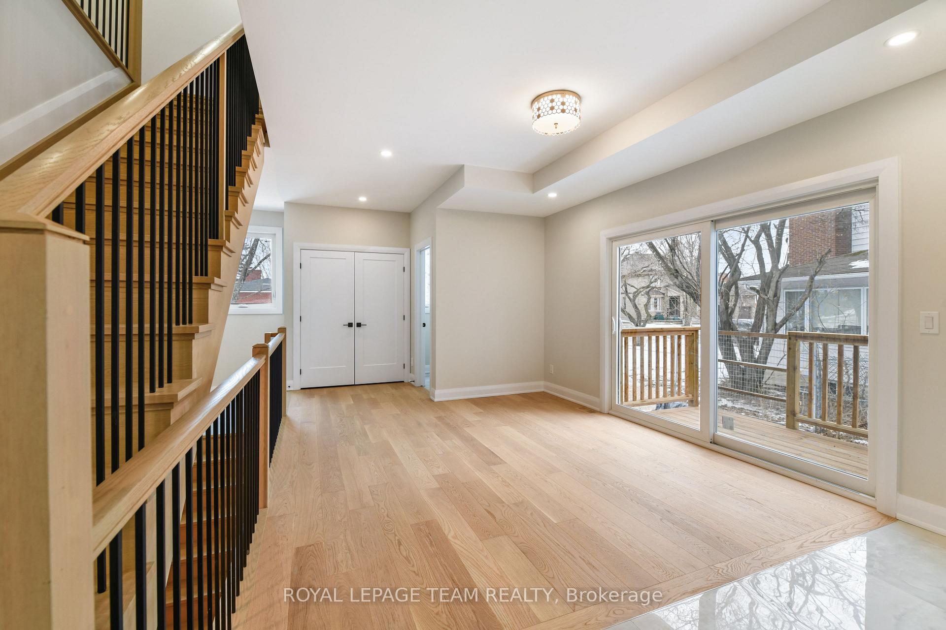 Photo 18 of 845 Melfa Crescent, Ottawa, Mooneys Bay — HOMEH