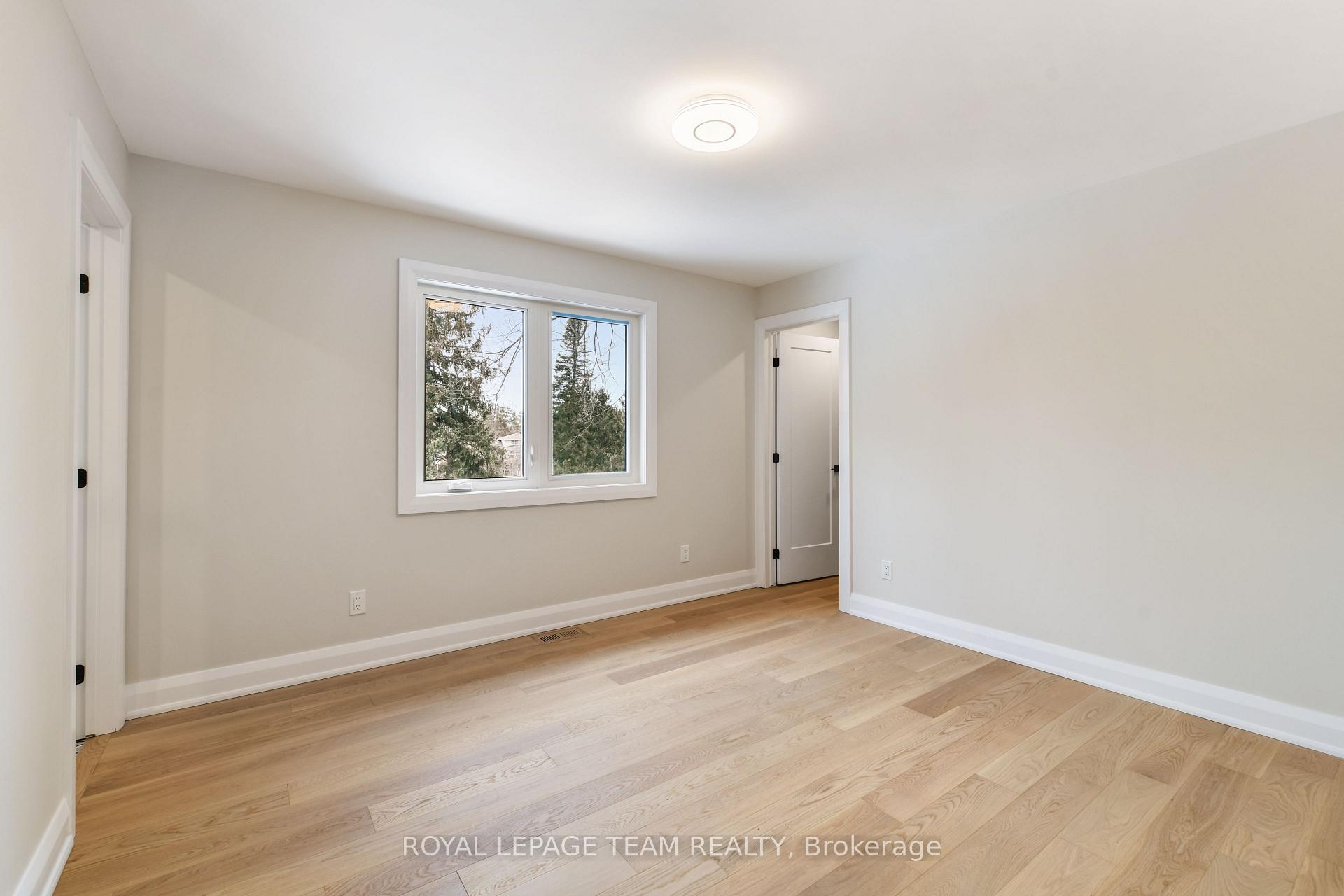 Photo 22 of 845 Melfa Crescent, Ottawa, Mooneys Bay — HOMEH