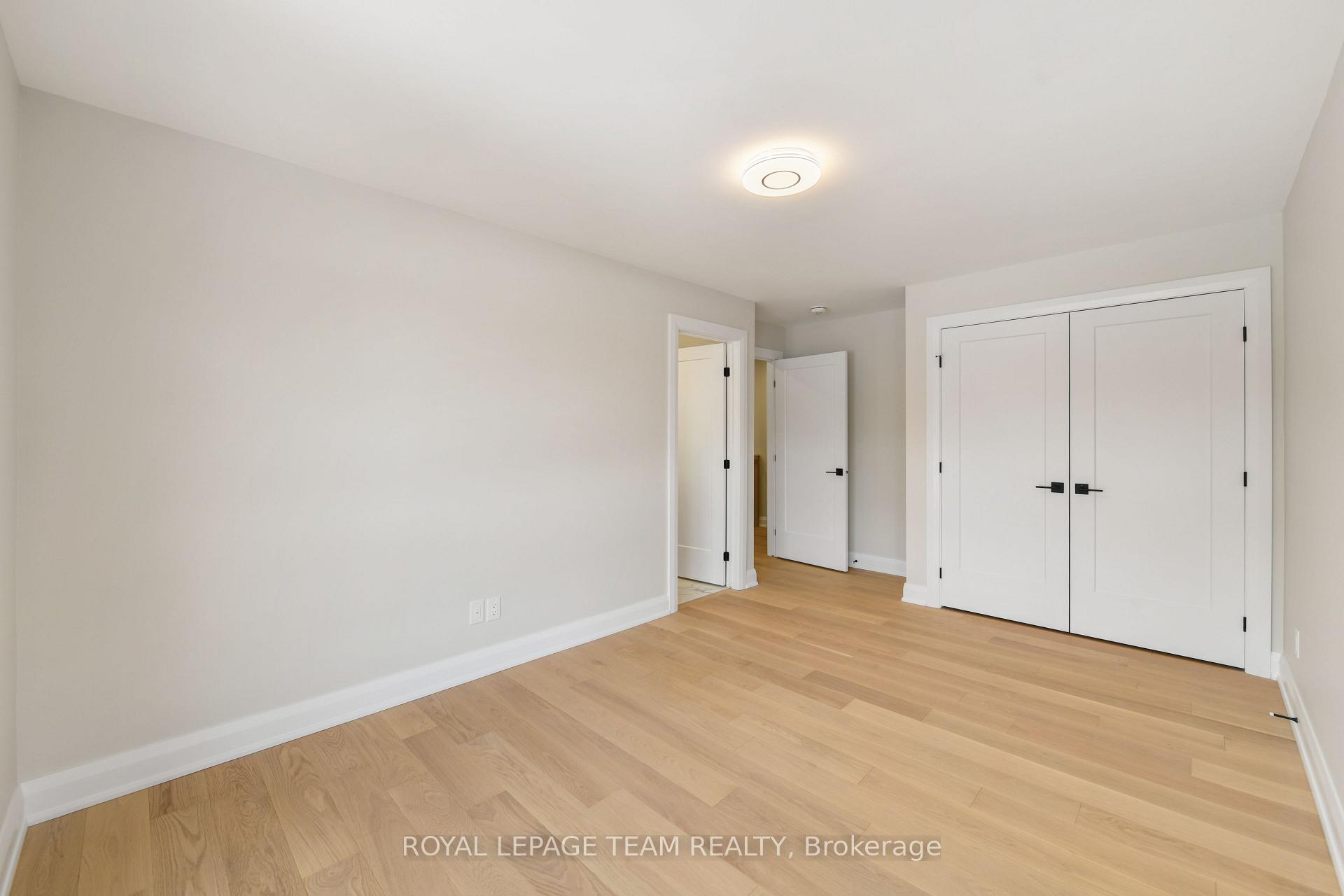 Photo 34 of 845 Melfa Crescent, Ottawa, Mooneys Bay — HOMEH