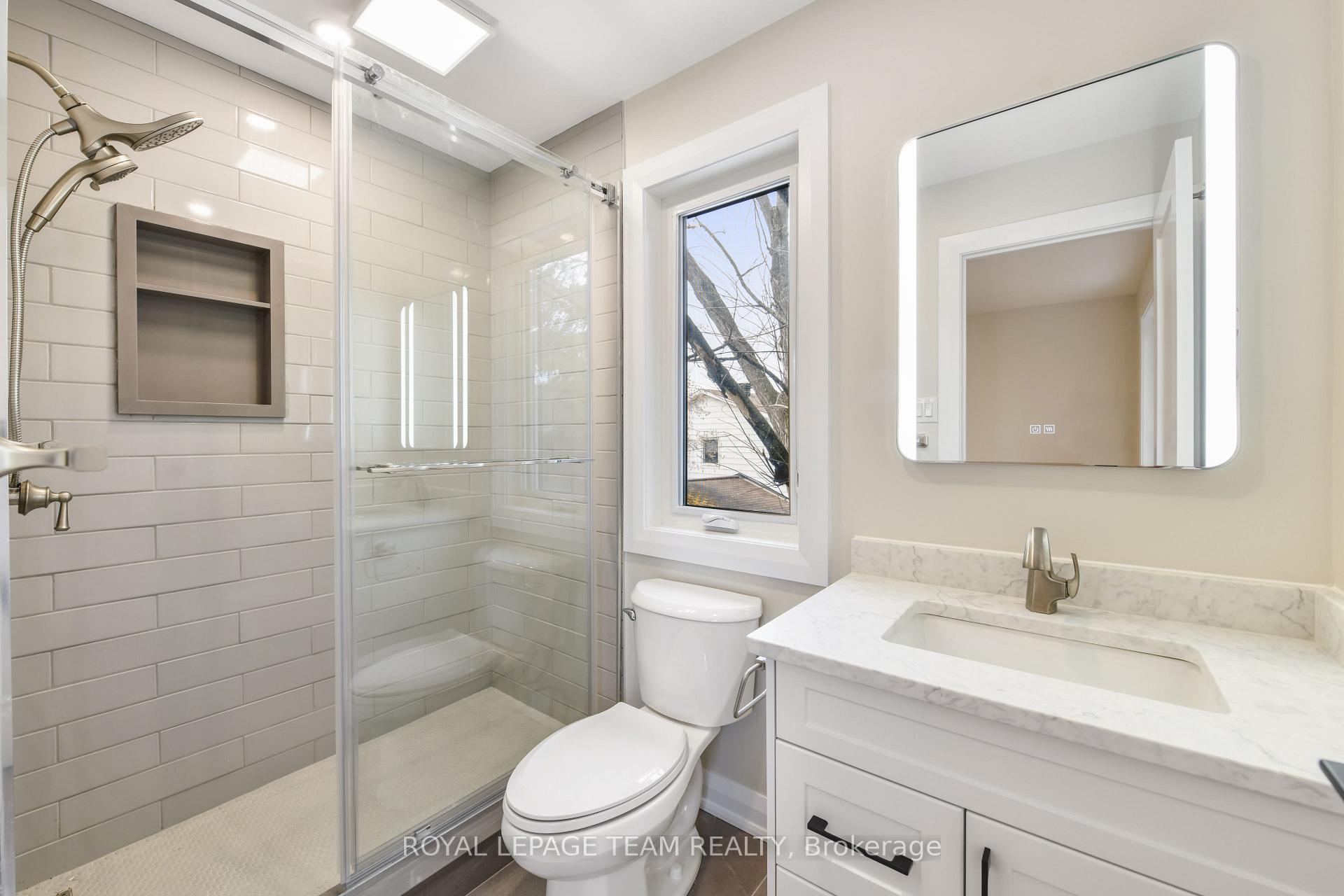 Photo 39 of 845 Melfa Crescent, Ottawa, Mooneys Bay — HOMEH