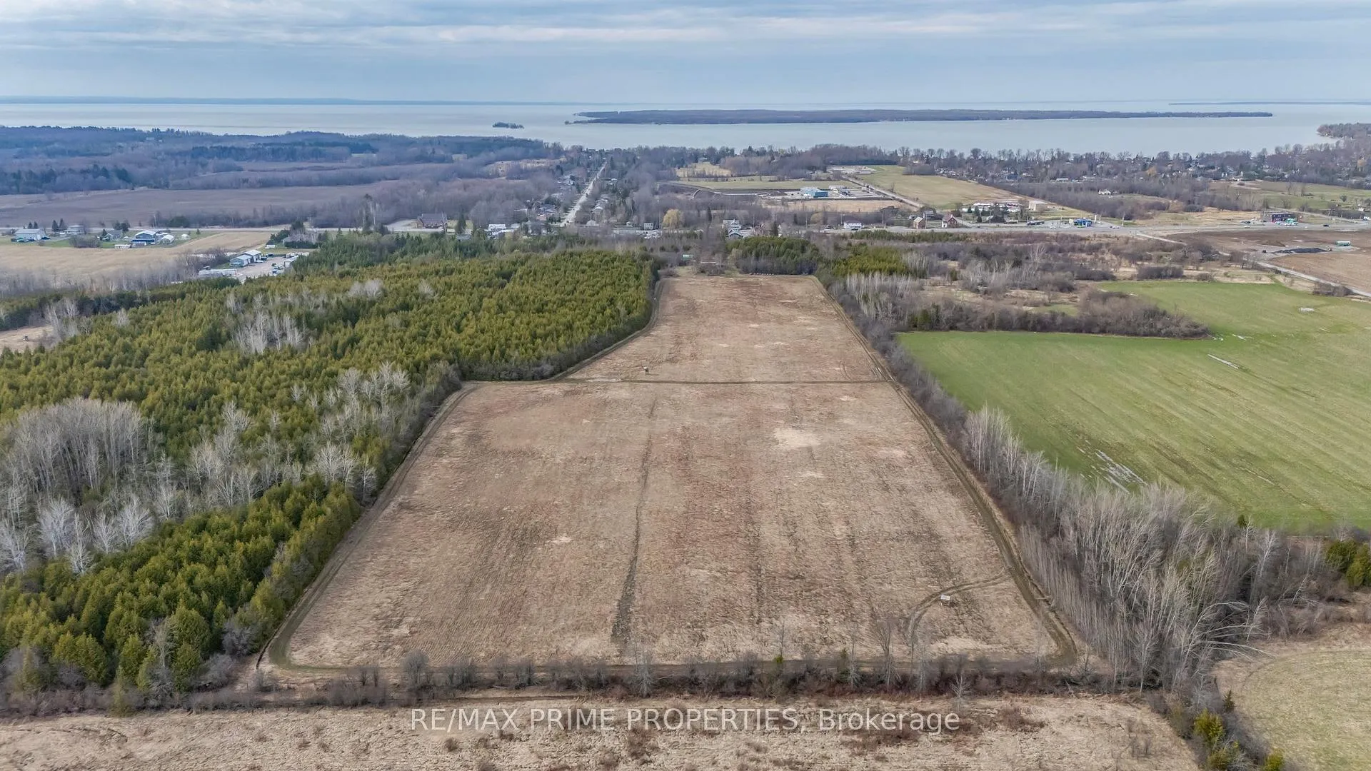 Photo 3 of 28171 Highway 48, Georgina, Baldwin — HOMEH